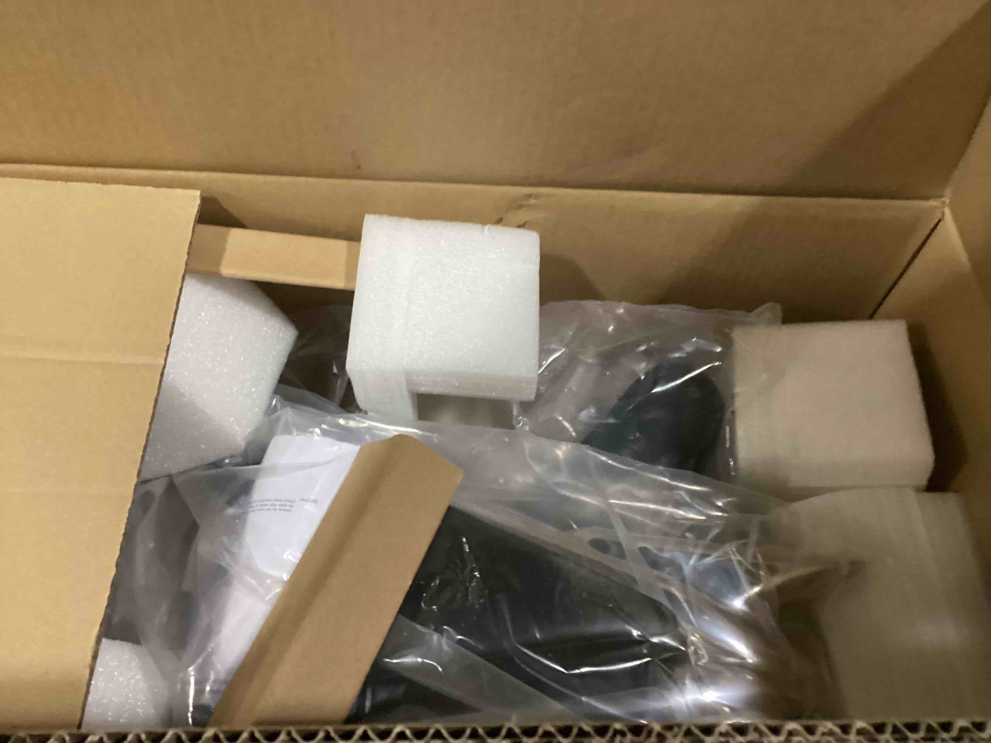 https://s3.amazonaws.com/lotting-images-prod/bidfta/RED5752846_1716052885234.jpeg