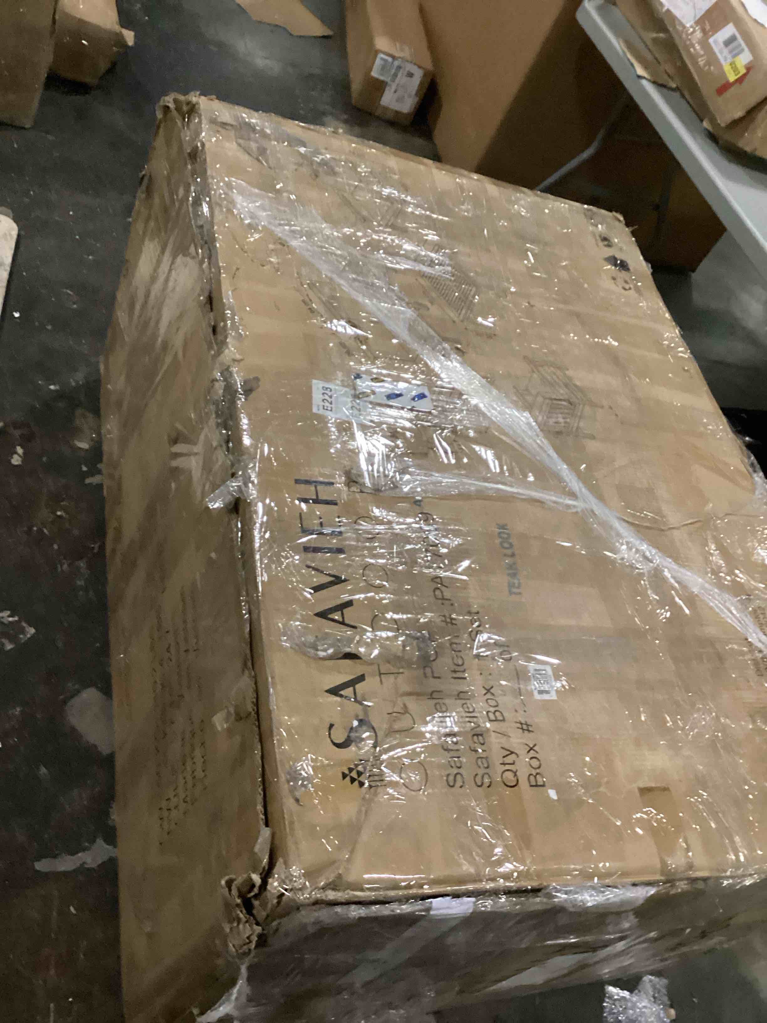 https://s3.amazonaws.com/lotting-images-prod/bidfta/RED5753111_1715686102187.jpeg