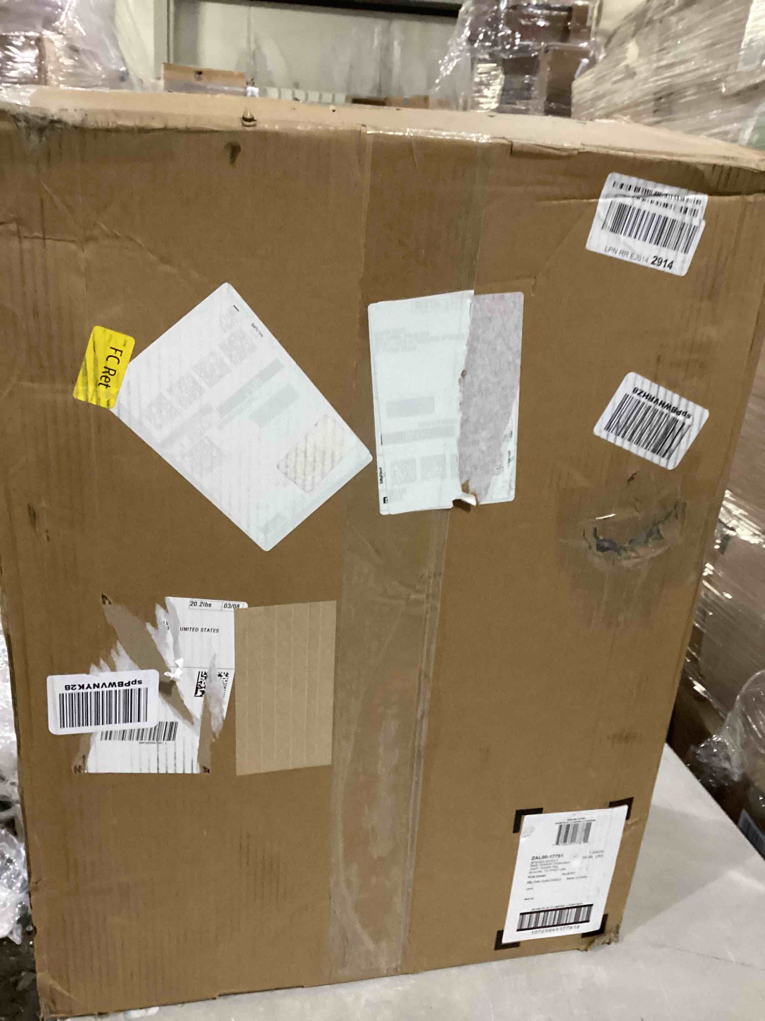 https://s3.amazonaws.com/lotting-images-prod/bidfta/RED5753280_1715793476579.jpeg