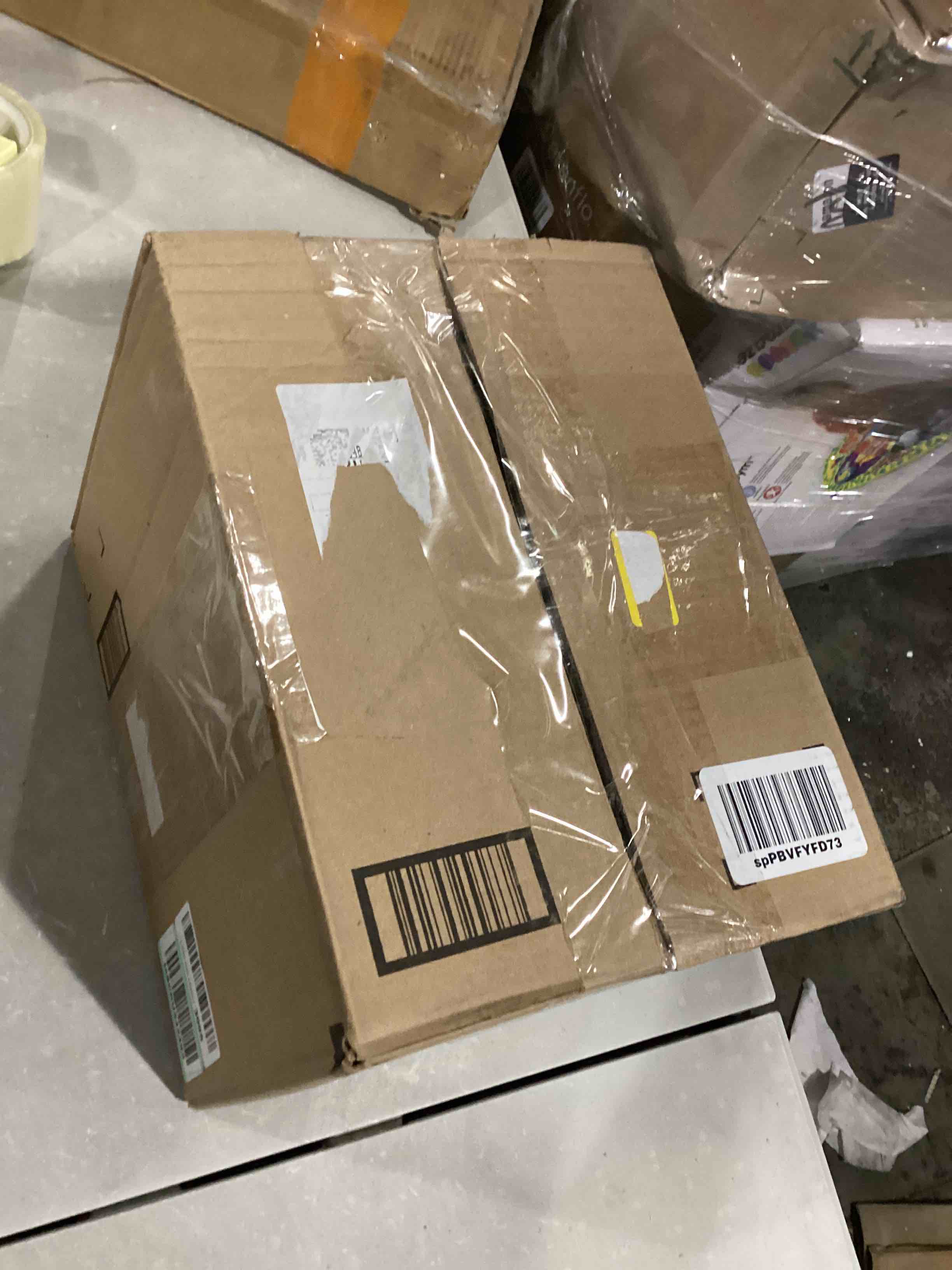 https://s3.amazonaws.com/lotting-images-prod/bidfta/RED5753325_1715863109335.jpeg