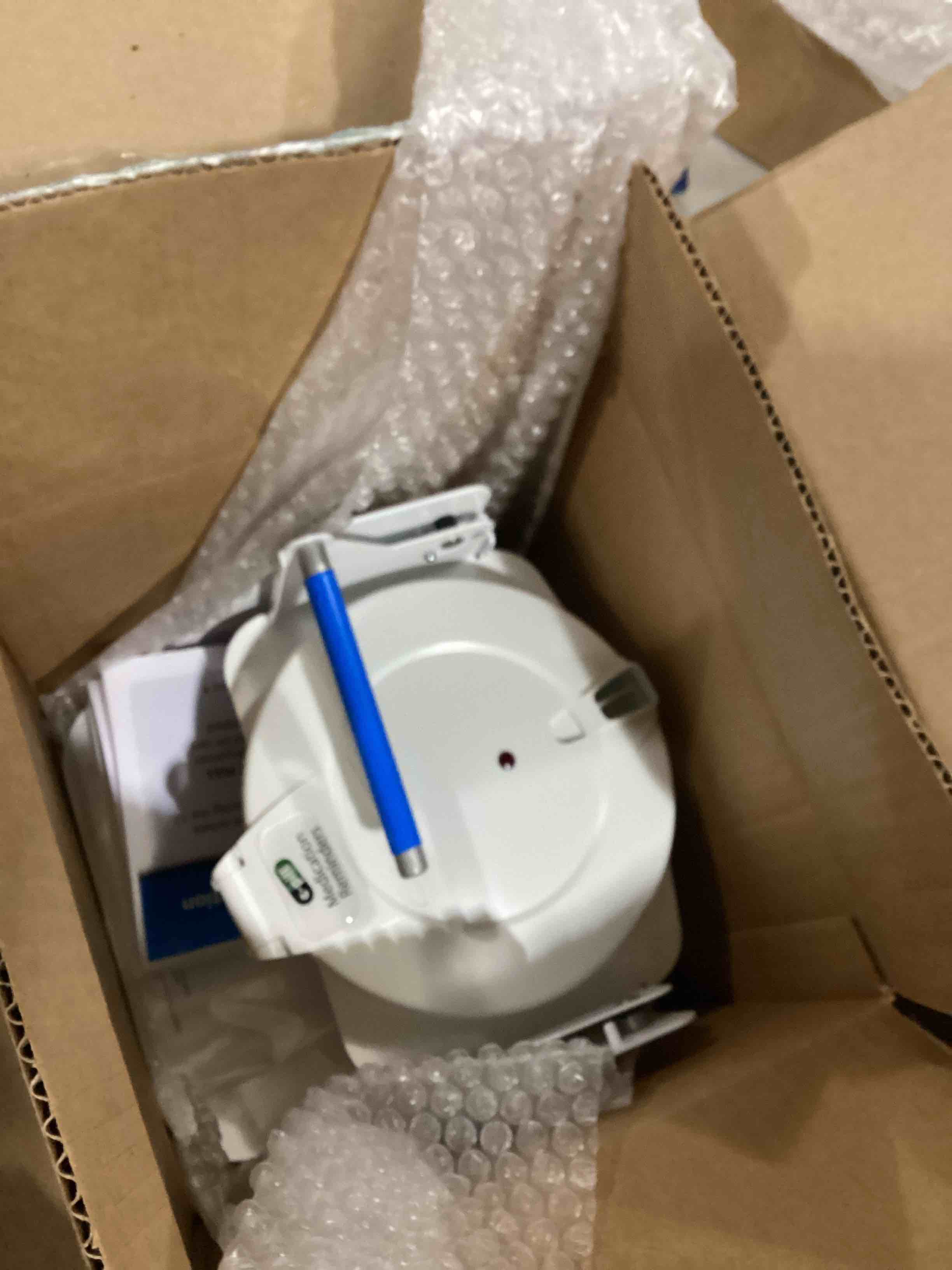 https://s3.amazonaws.com/lotting-images-prod/bidfta/RED5753325_1715863162322.jpeg