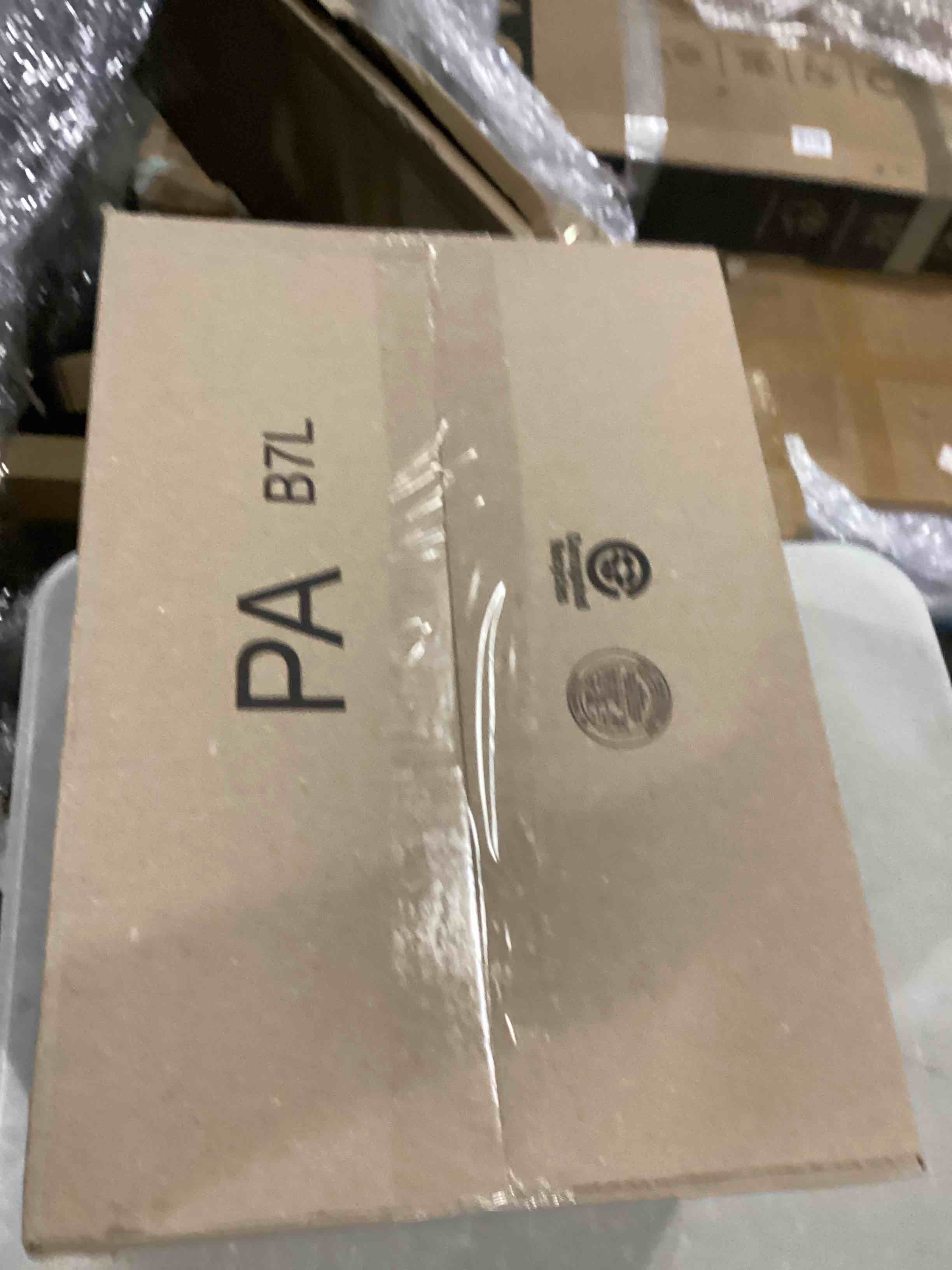 https://s3.amazonaws.com/lotting-images-prod/bidfta/RED5753561_1716053489727.jpeg