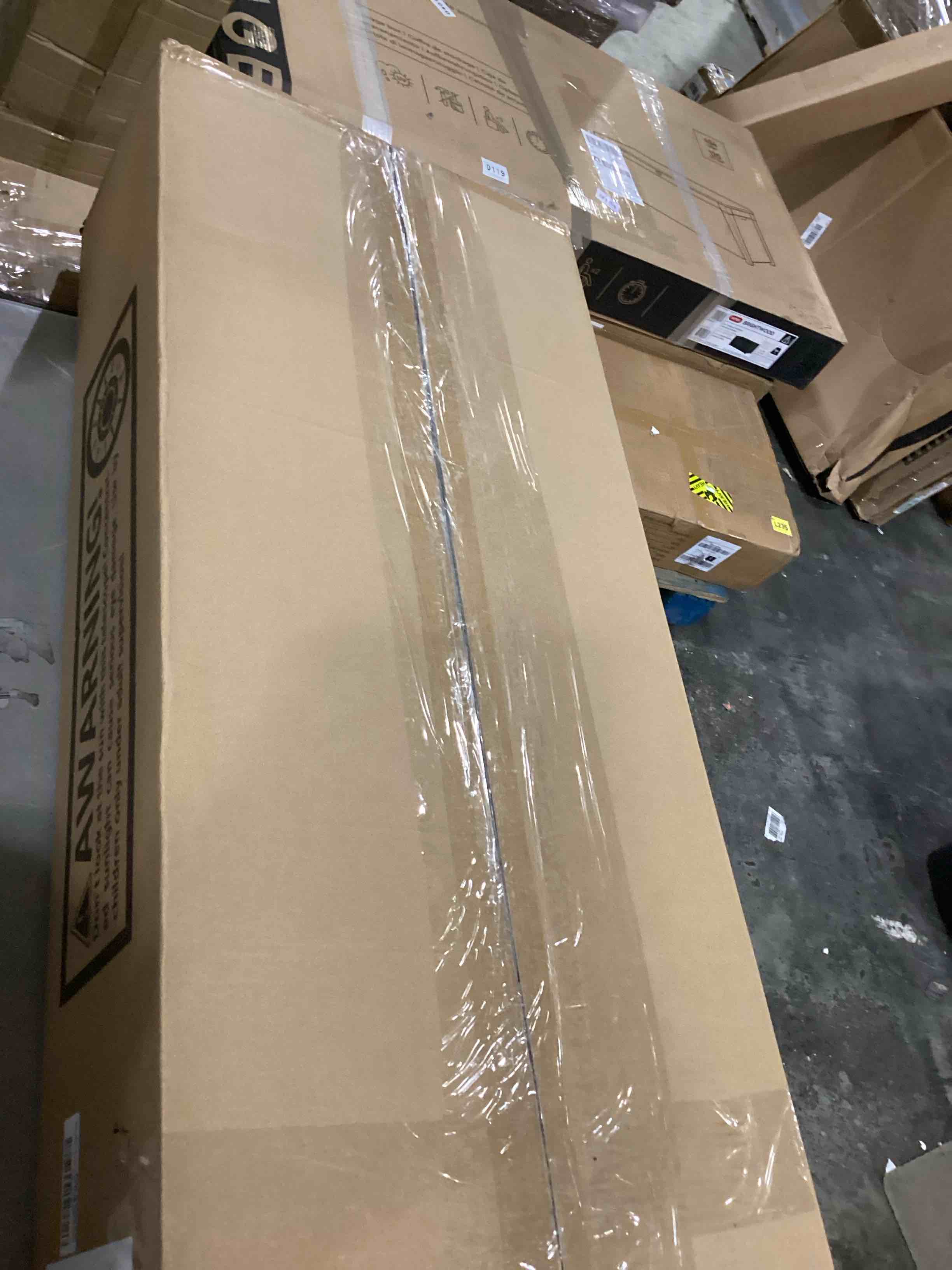 https://s3.amazonaws.com/lotting-images-prod/bidfta/RED5753609_1716208434736.jpeg