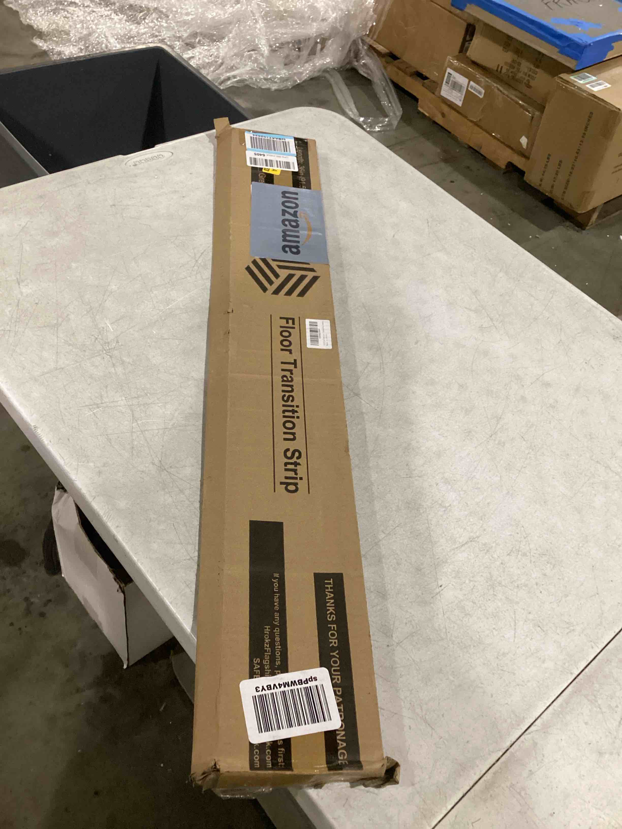 https://s3.amazonaws.com/lotting-images-prod/bidfta/RED5754477_1715099778301.jpeg