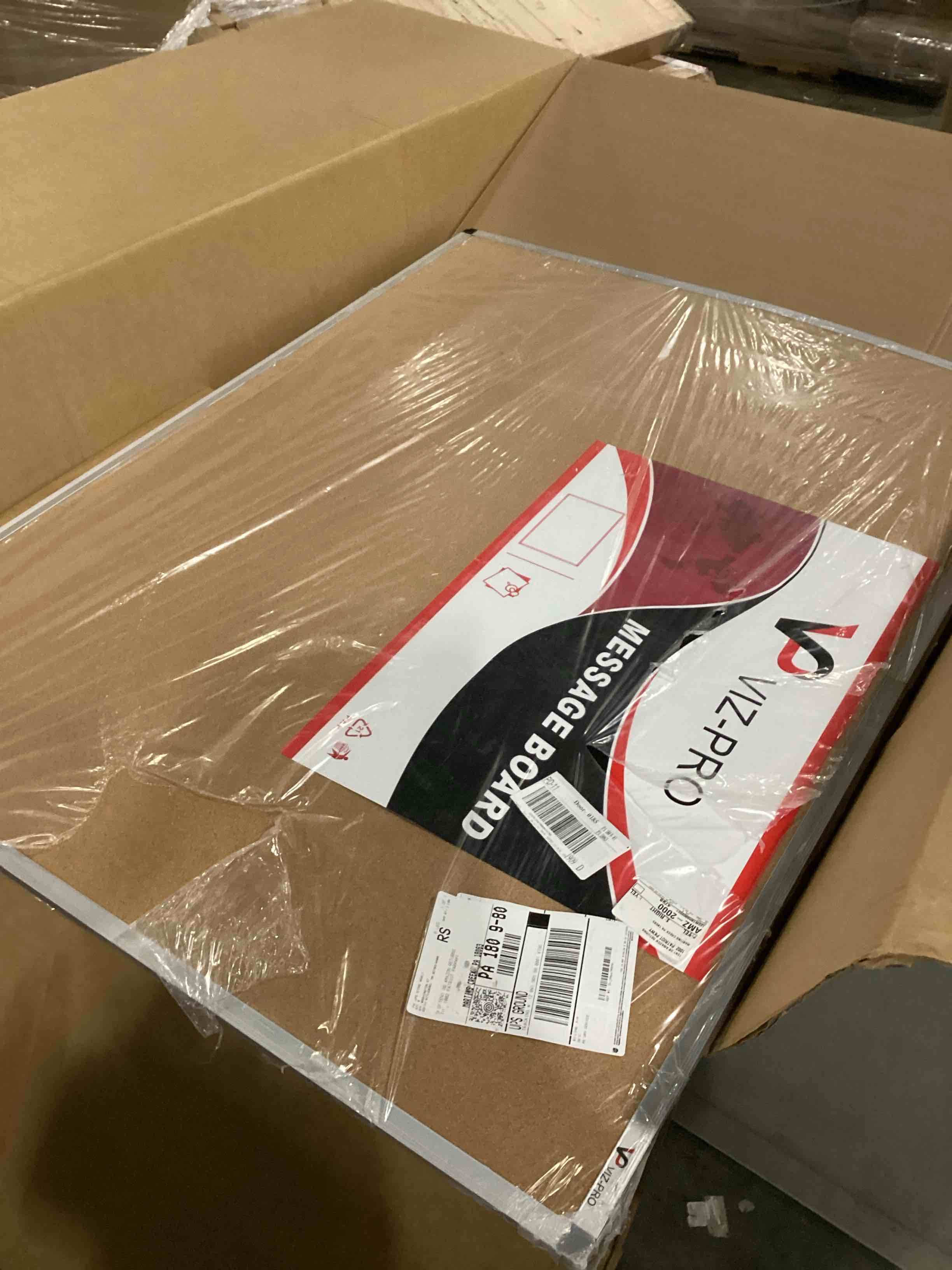 https://s3.amazonaws.com/lotting-images-prod/bidfta/RED5754544_1715190895421.jpeg