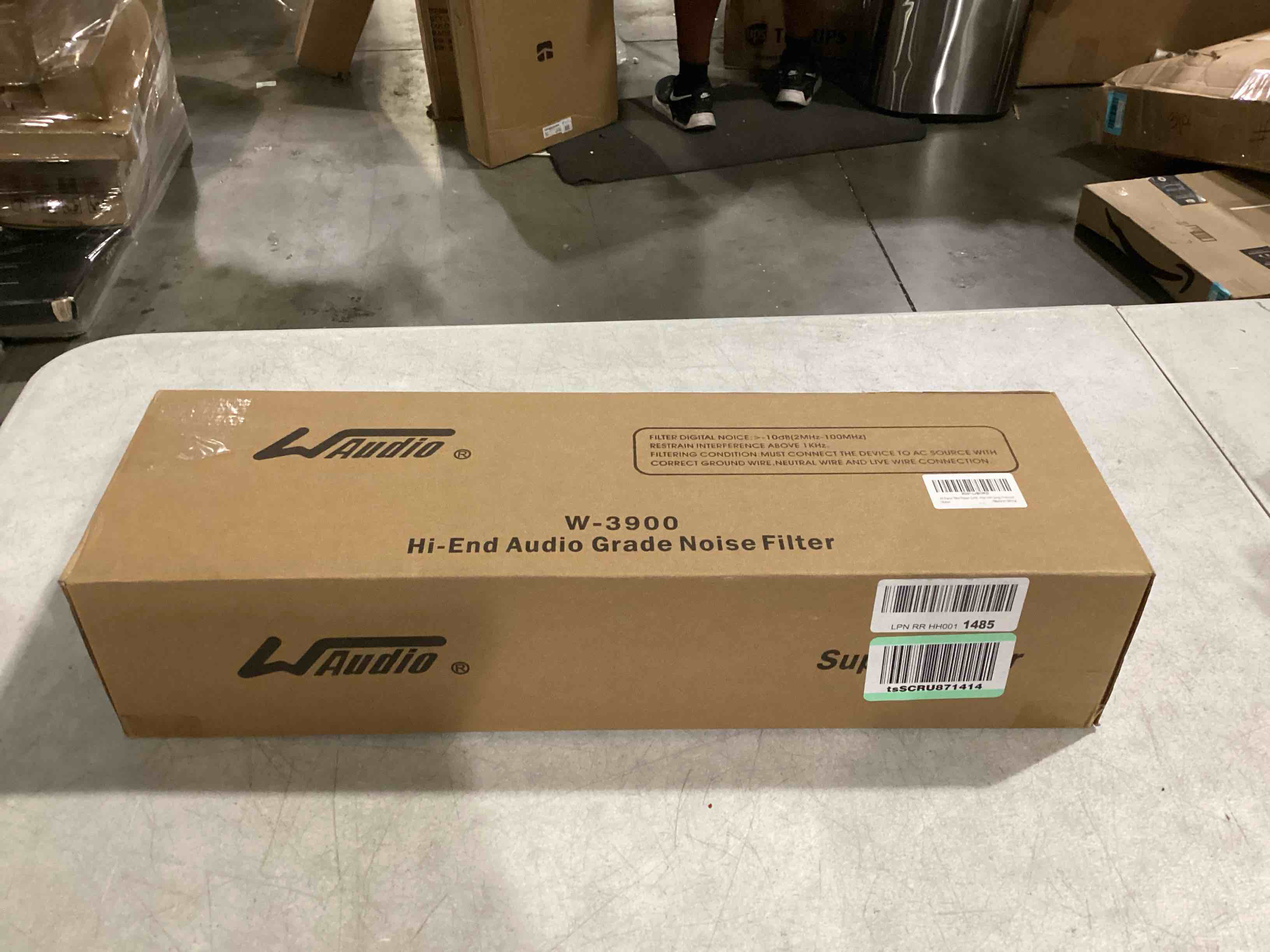 https://s3.amazonaws.com/lotting-images-prod/bidfta/RED5754597_1715262689609.jpeg