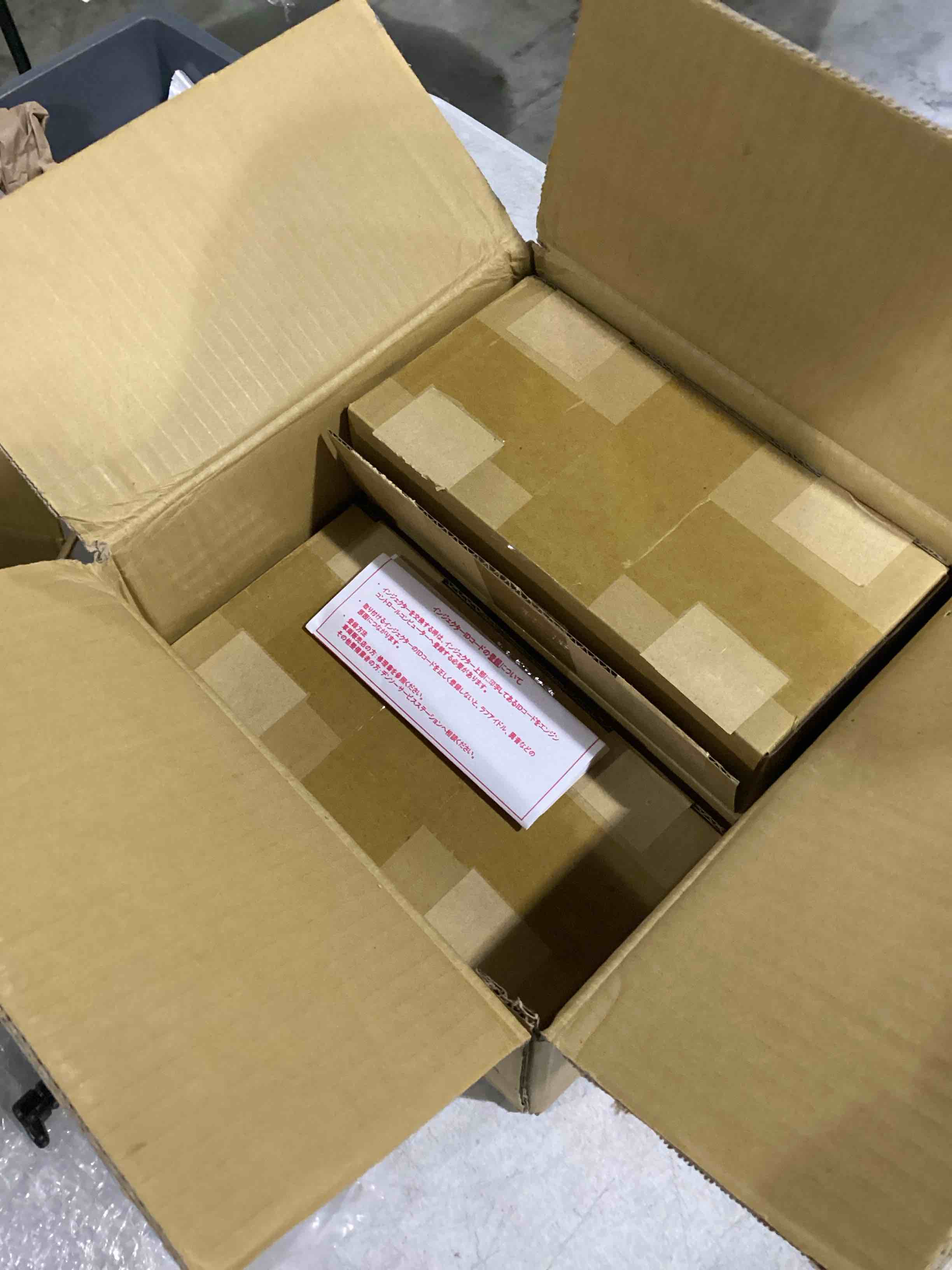 https://s3.amazonaws.com/lotting-images-prod/bidfta/RED5754605_1715266018569.jpeg