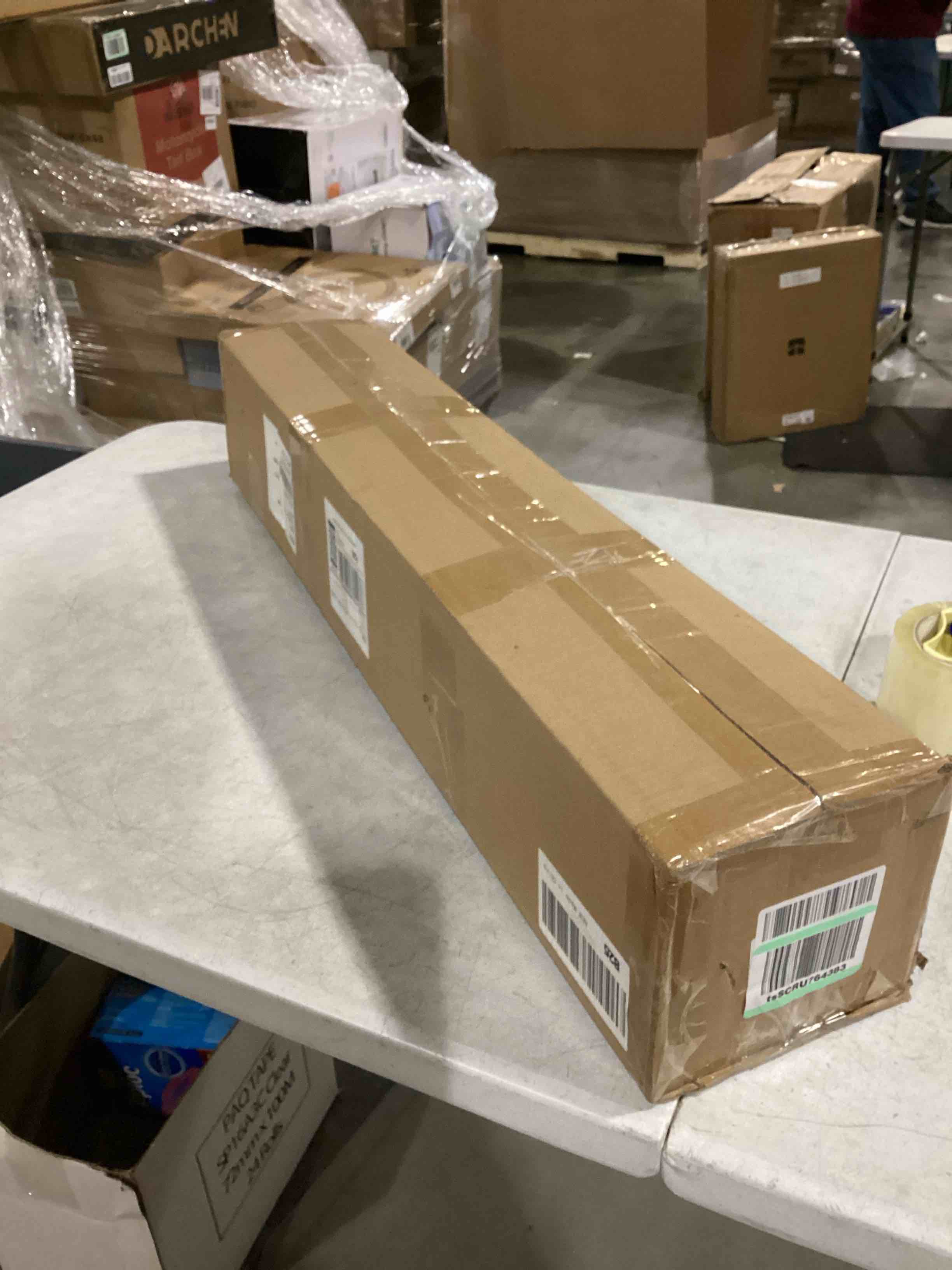 https://s3.amazonaws.com/lotting-images-prod/bidfta/RED5754612_1715267374196.jpeg