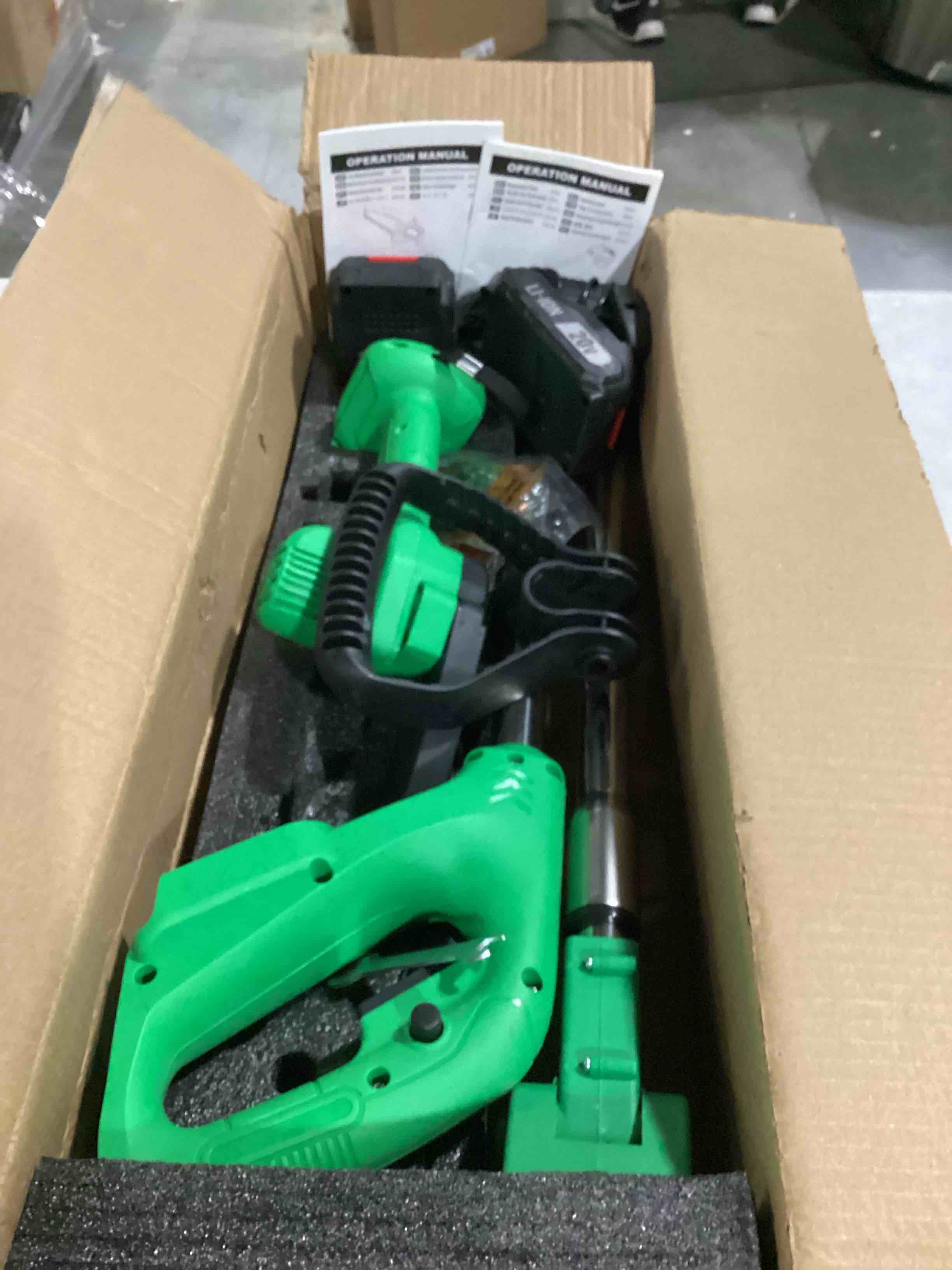 https://s3.amazonaws.com/lotting-images-prod/bidfta/RED5754616_1715268464931.jpeg