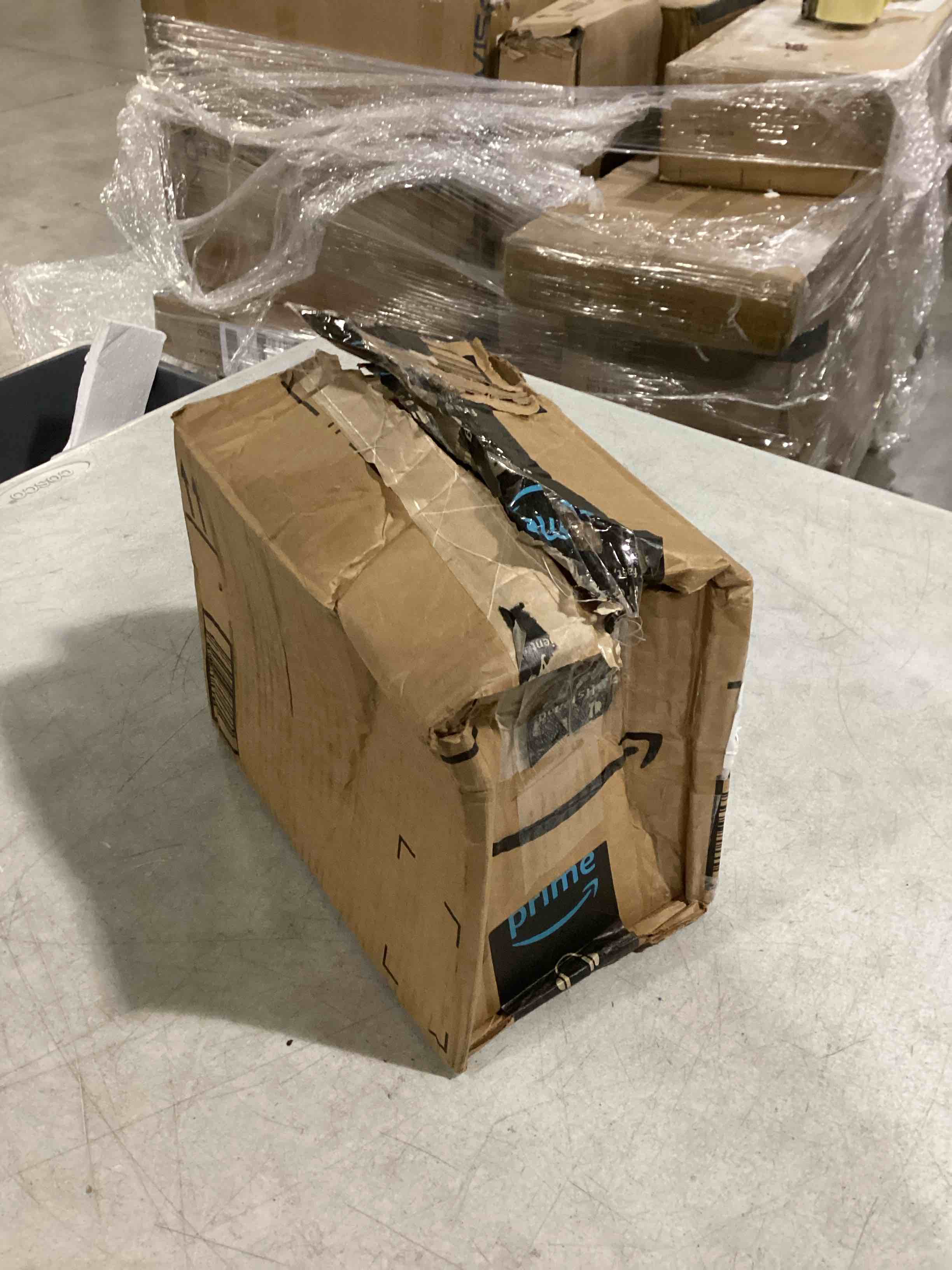 https://s3.amazonaws.com/lotting-images-prod/bidfta/RED5754862_1715690805228.jpeg