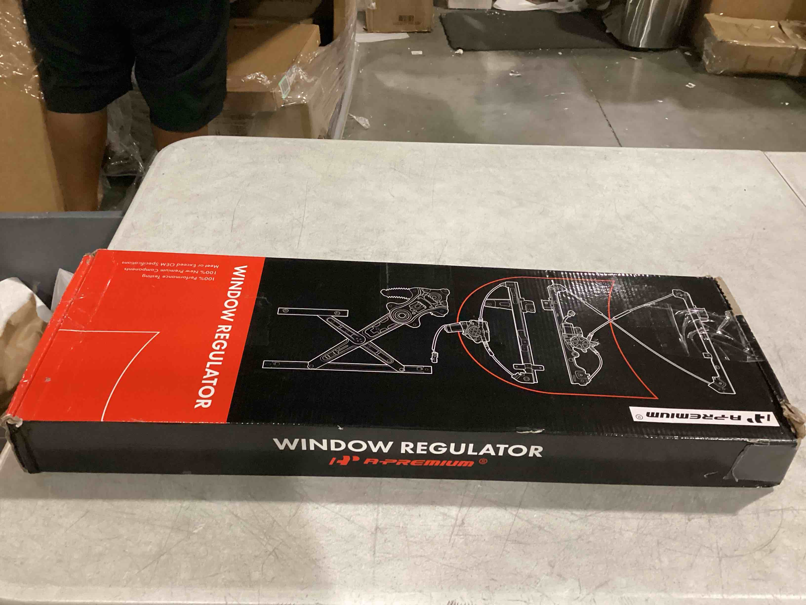 https://s3.amazonaws.com/lotting-images-prod/bidfta/RED5755270_1716056285651.jpeg
