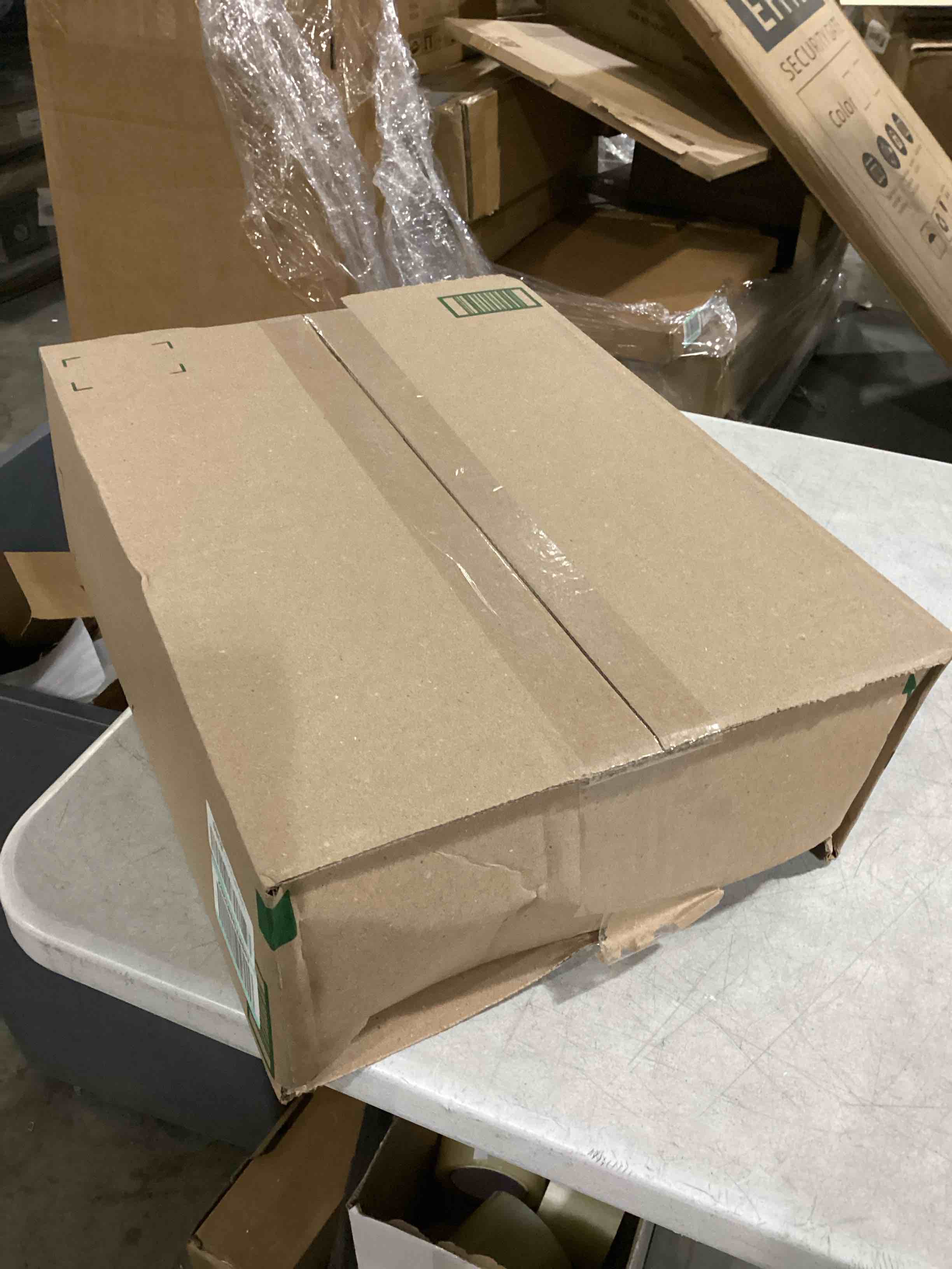 https://s3.amazonaws.com/lotting-images-prod/bidfta/RED5755273_1716057129056.jpeg