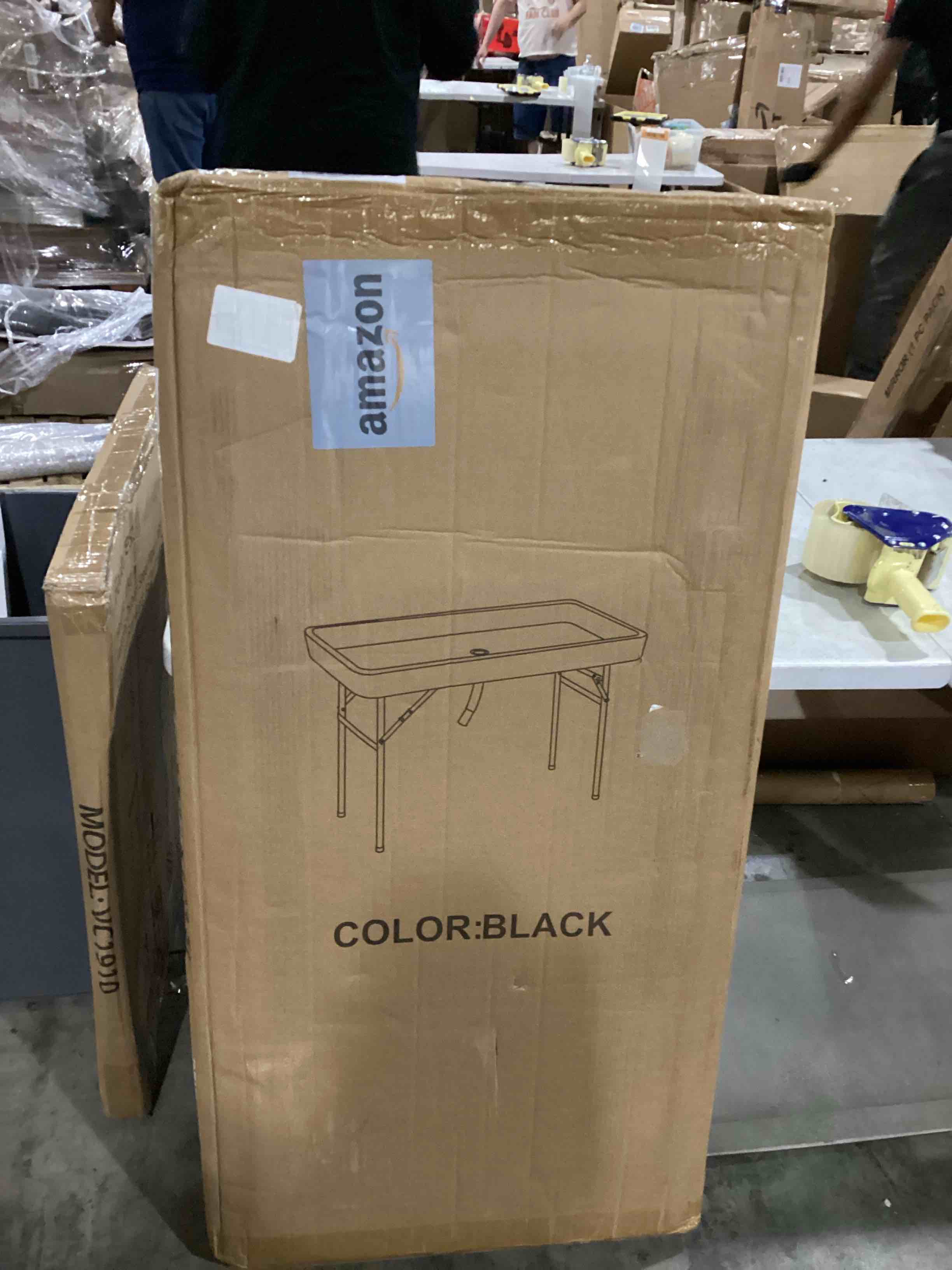 https://s3.amazonaws.com/lotting-images-prod/bidfta/RED5755734_1717070676735.jpeg