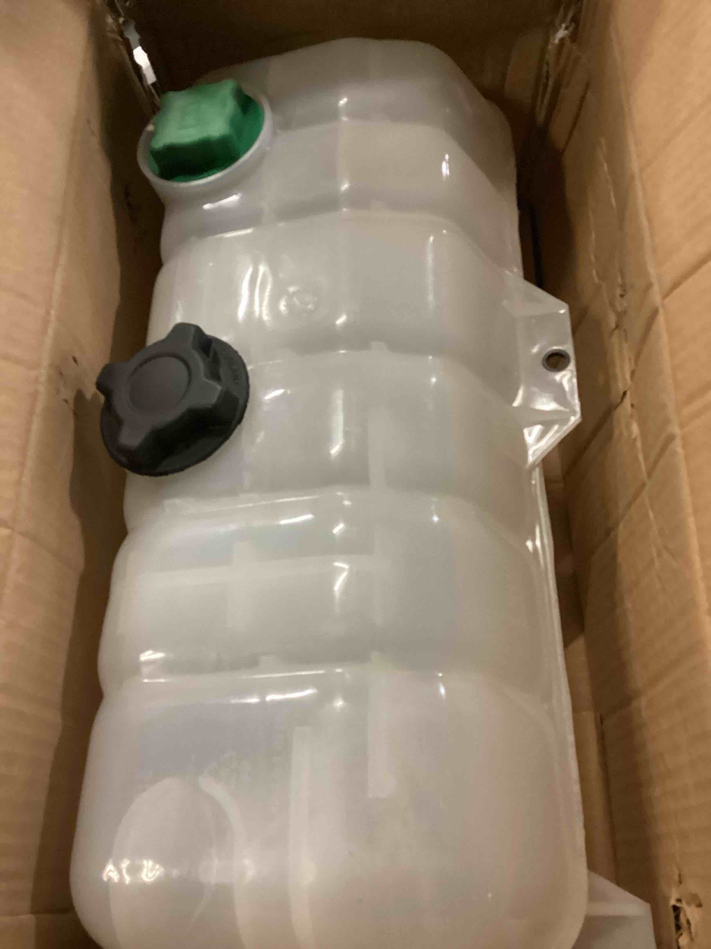 https://s3.amazonaws.com/lotting-images-prod/bidfta/RED5756080_1710522187523.jpeg