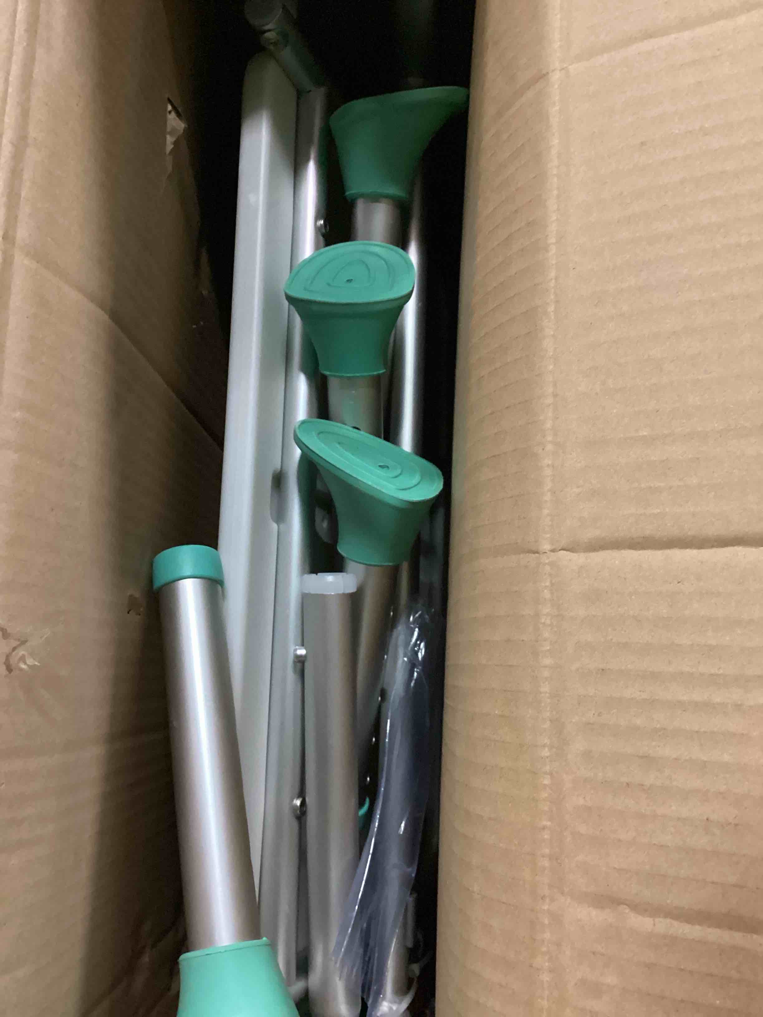 https://s3.amazonaws.com/lotting-images-prod/bidfta/RED5756132_1710593771314.jpeg