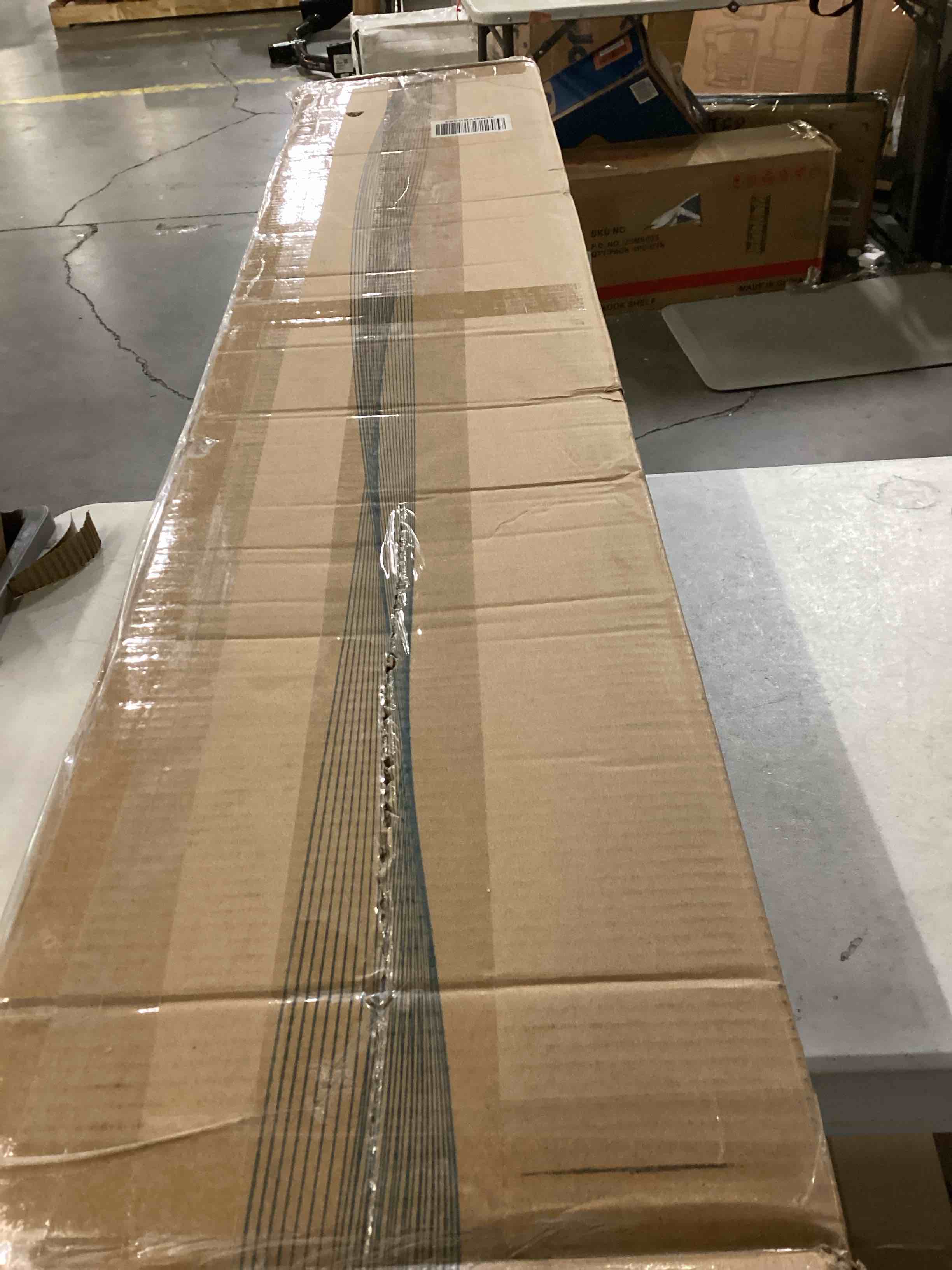 https://s3.amazonaws.com/lotting-images-prod/bidfta/RED5756190_1710609413281.jpeg