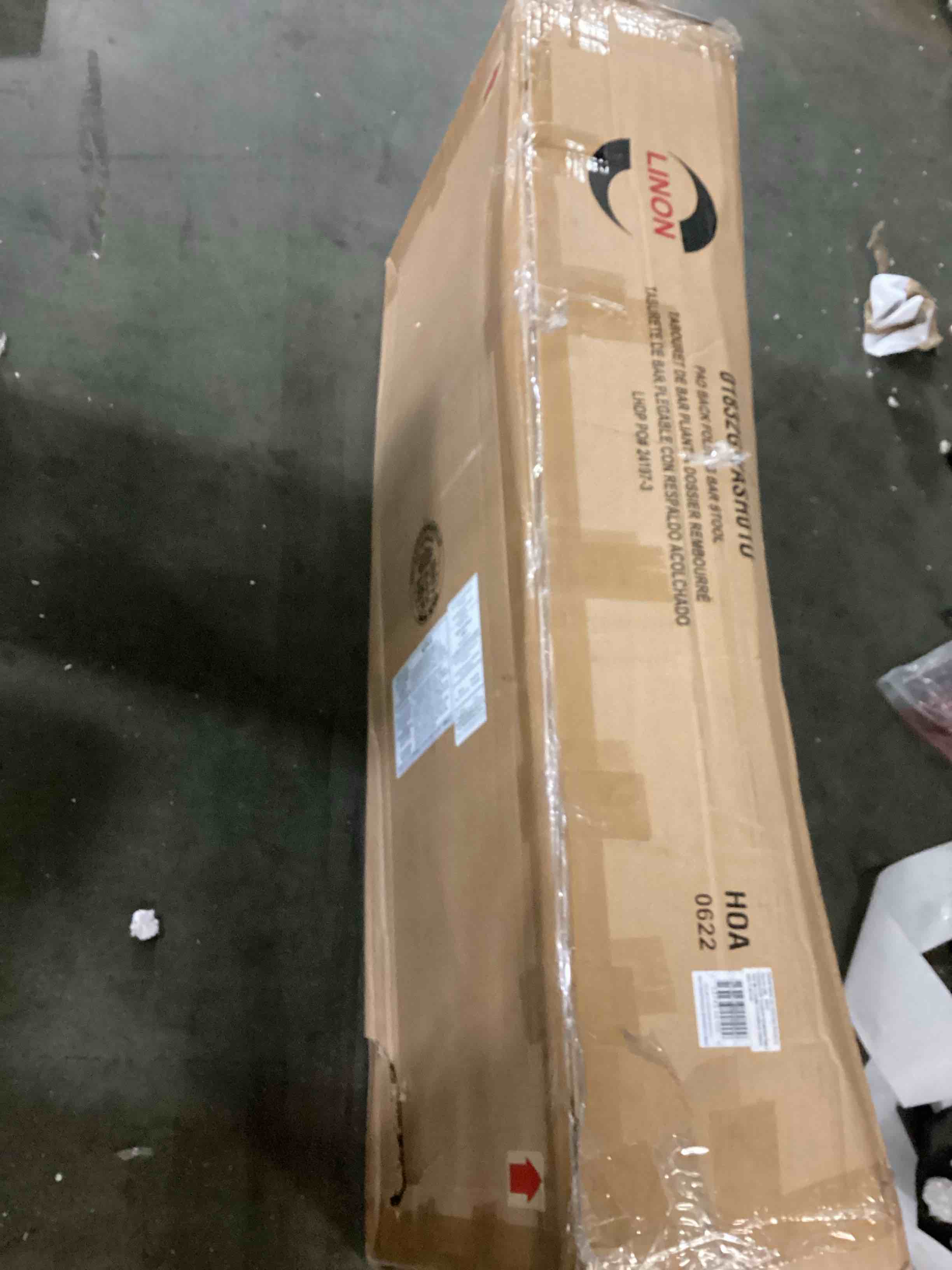 https://s3.amazonaws.com/lotting-images-prod/bidfta/RED5756324_1710863499757.jpeg