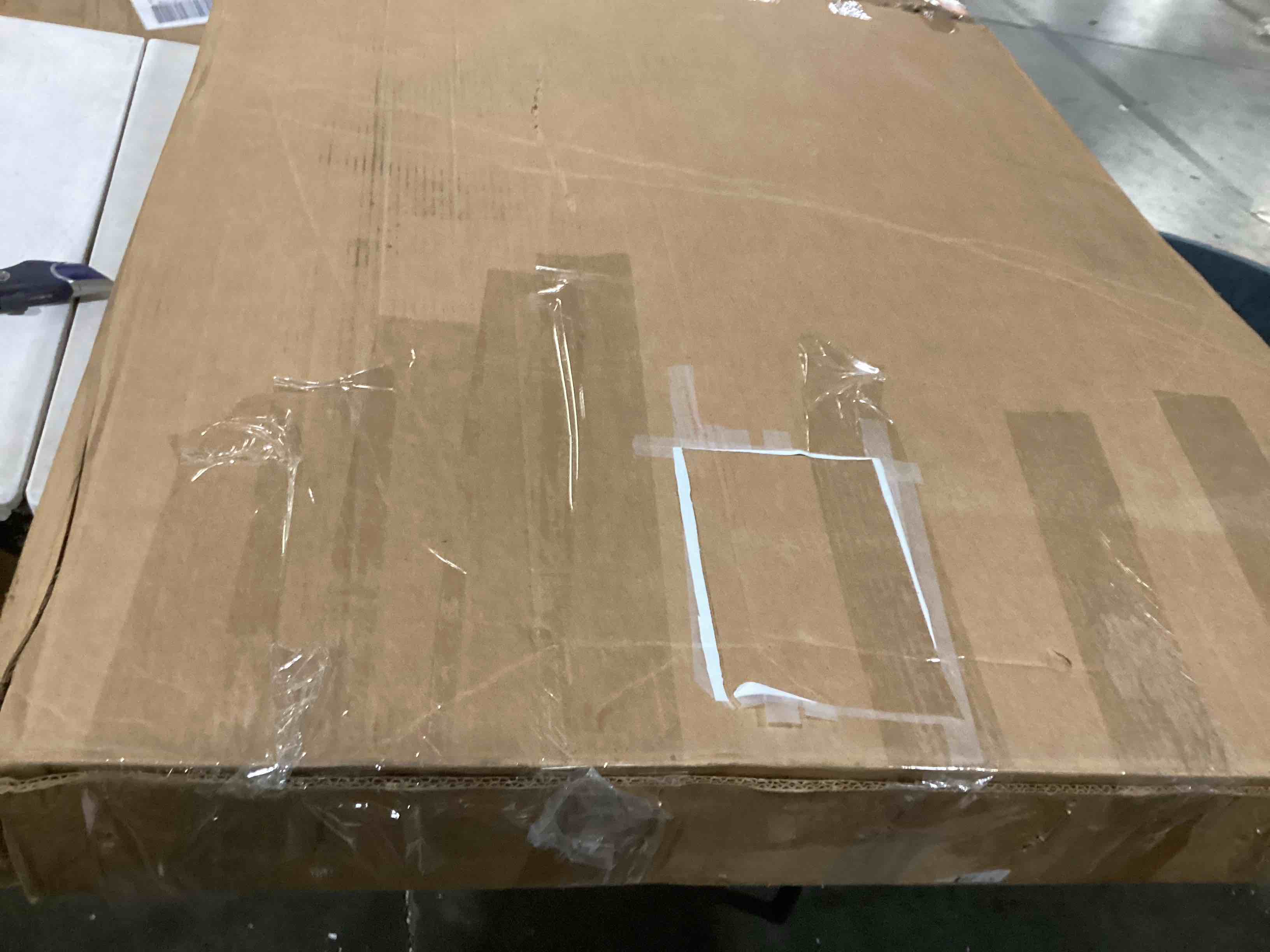 https://s3.amazonaws.com/lotting-images-prod/bidfta/RED5758628_1713202212314.jpeg
