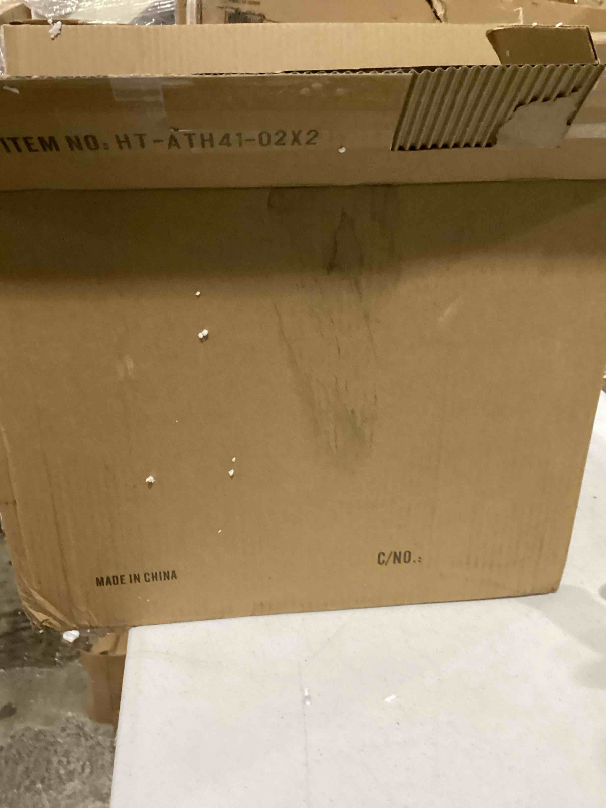 https://s3.amazonaws.com/lotting-images-prod/bidfta/RED5759133_1710867007497.jpeg