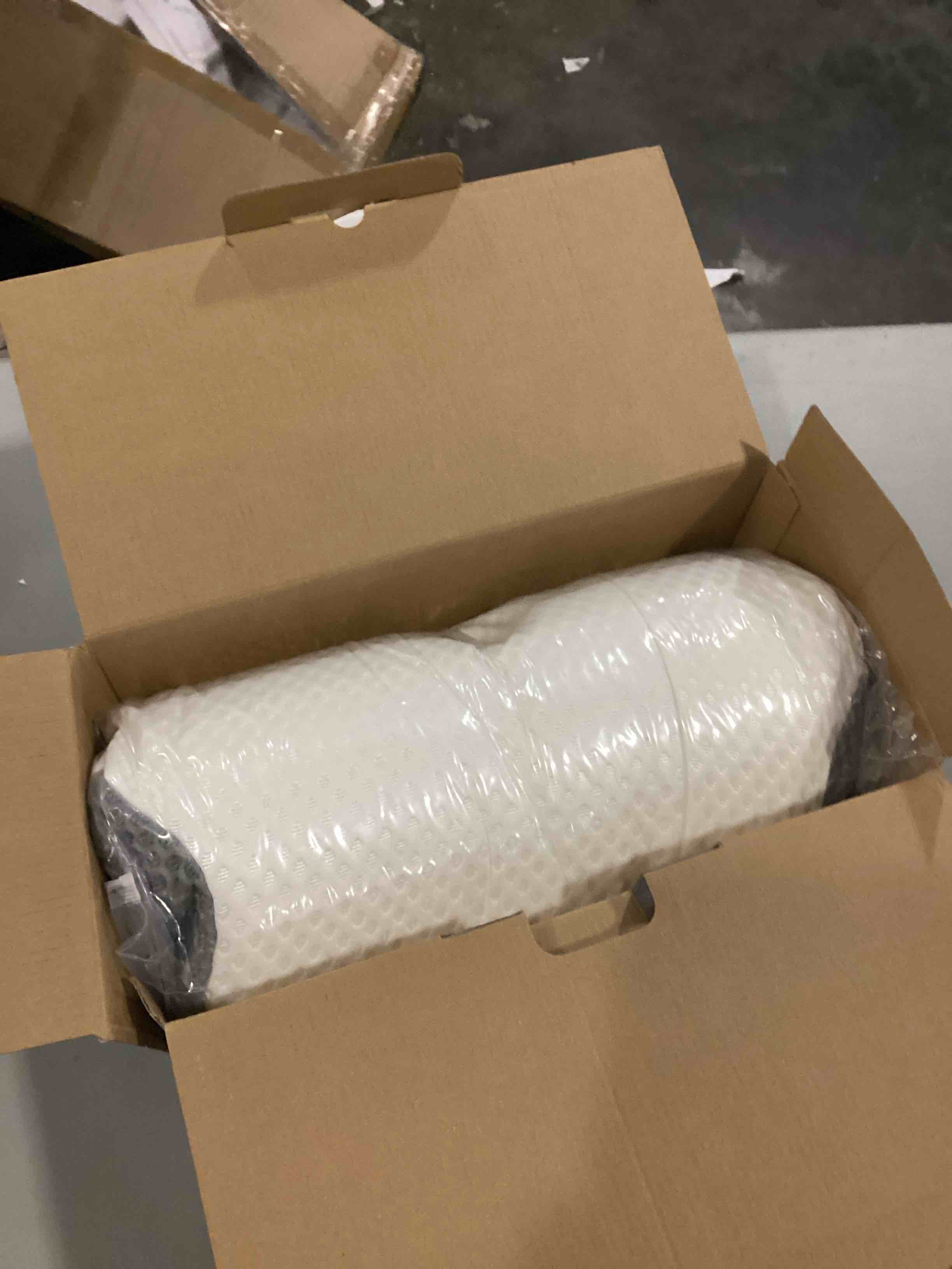 https://s3.amazonaws.com/lotting-images-prod/bidfta/RED5759474_1712165027080.jpeg