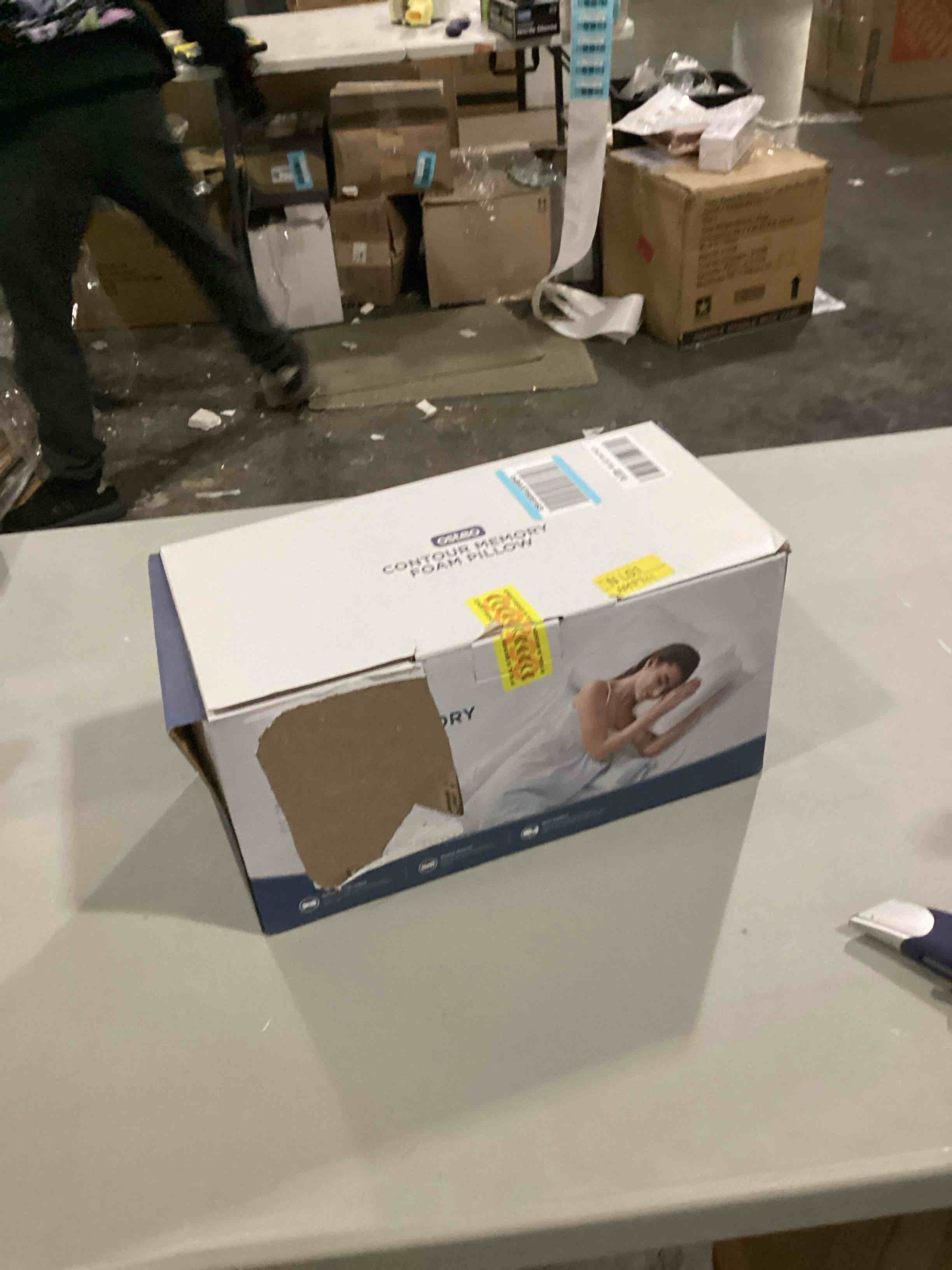 https://s3.amazonaws.com/lotting-images-prod/bidfta/RED5759474_1712165038104.jpeg