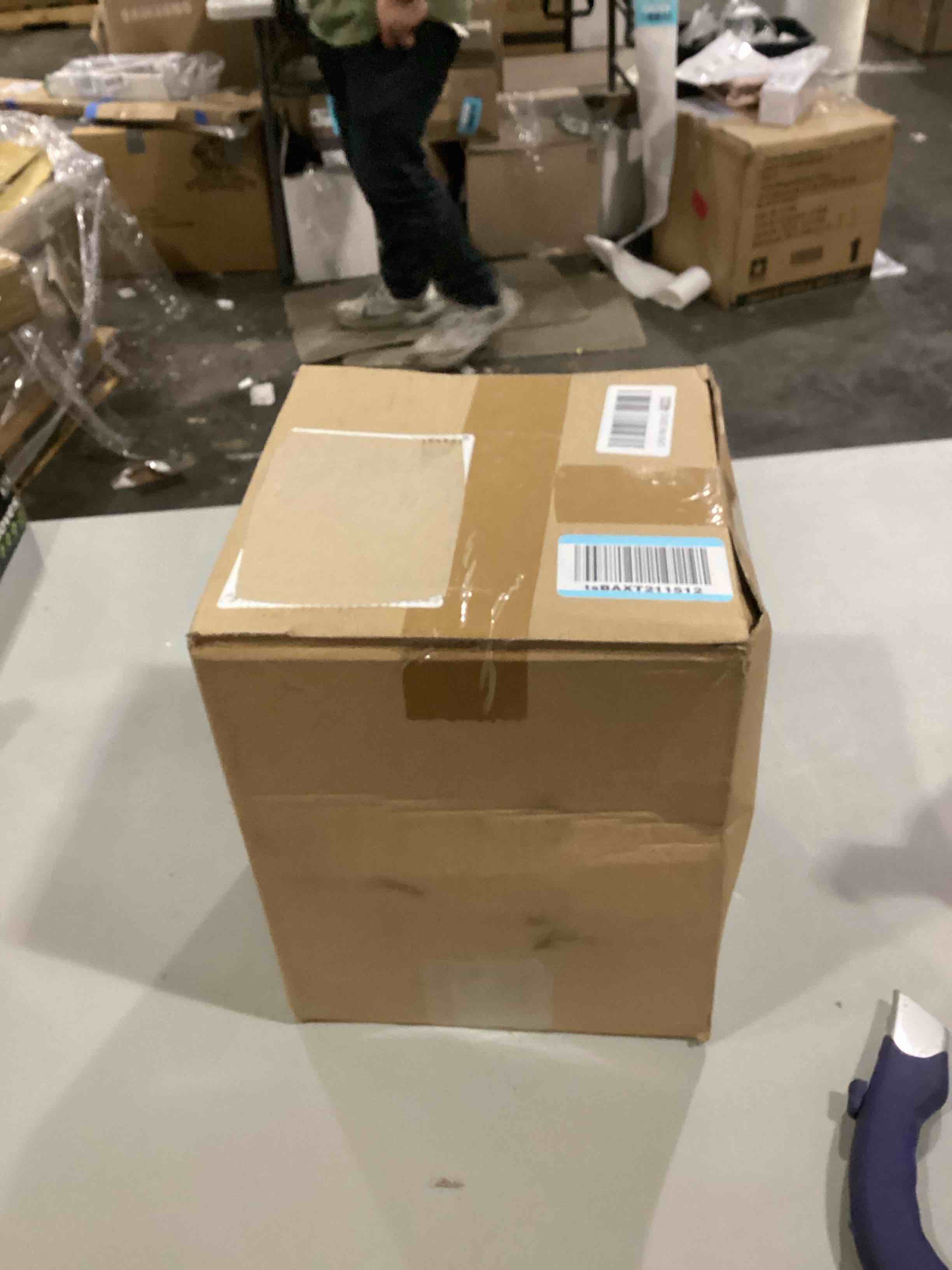 https://s3.amazonaws.com/lotting-images-prod/bidfta/RED5759475_1712165171508.jpeg