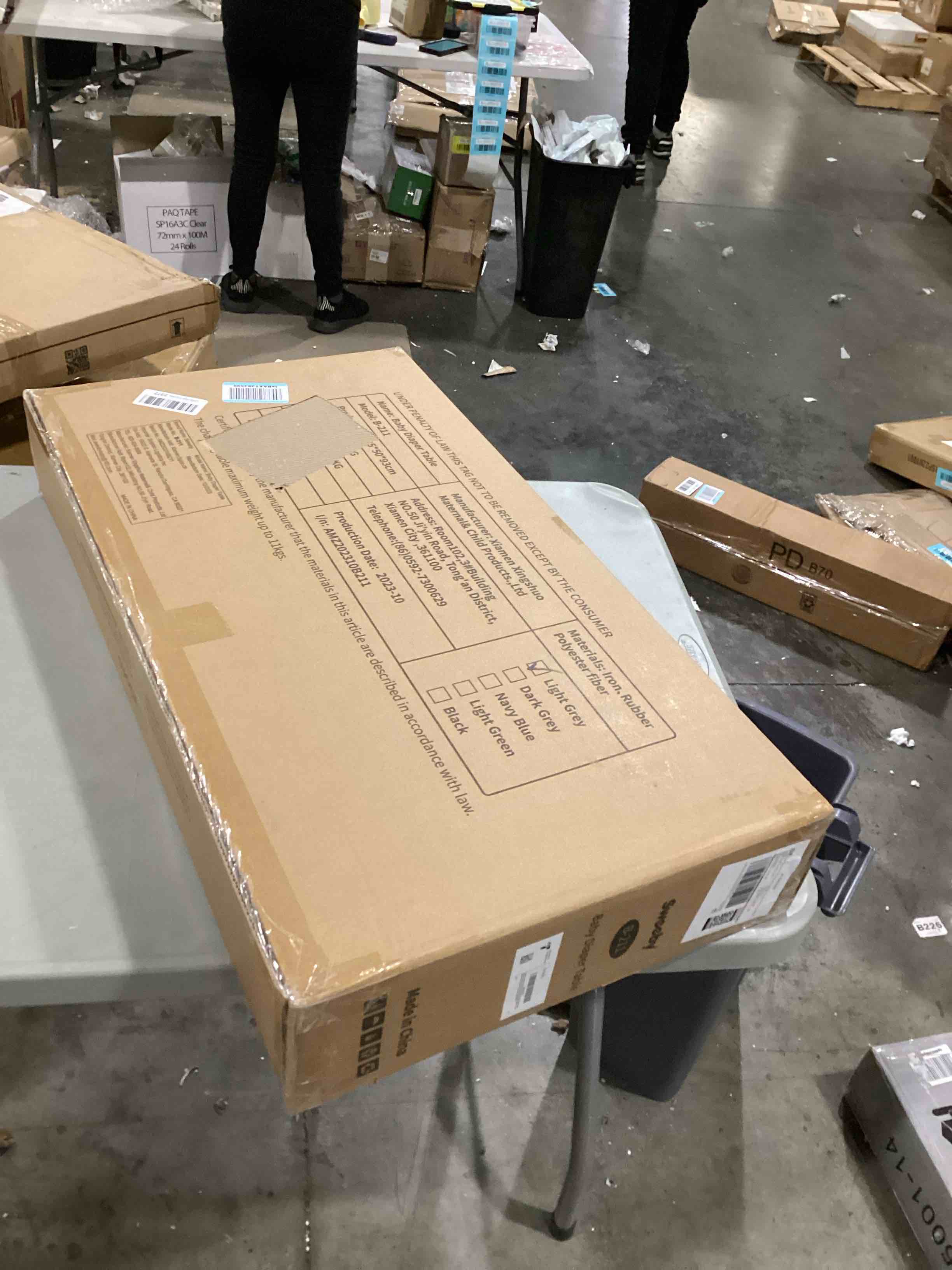 https://s3.amazonaws.com/lotting-images-prod/bidfta/RED5760089_1713368394376.jpeg