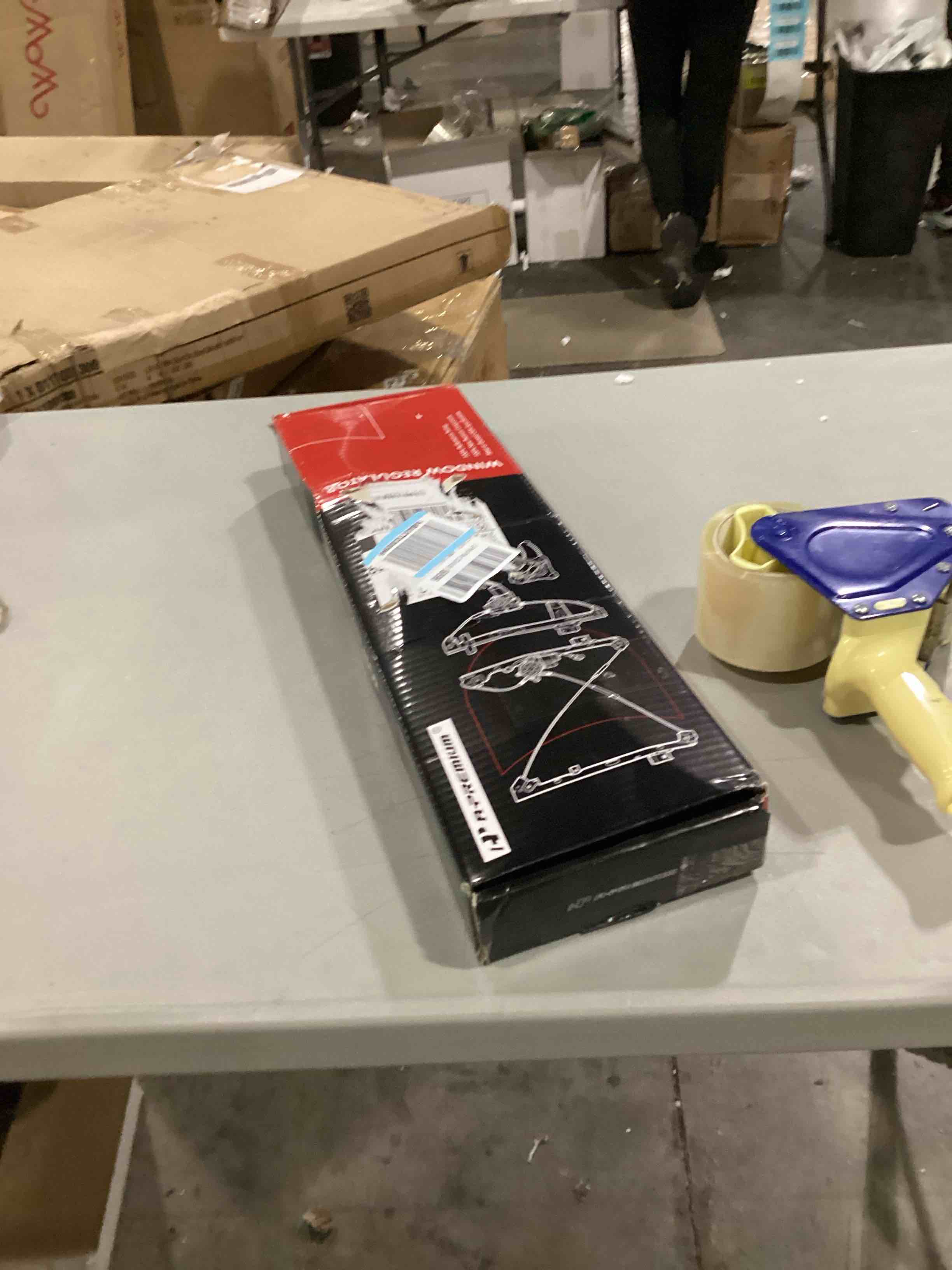 https://s3.amazonaws.com/lotting-images-prod/bidfta/RED5760091_1713368906551.jpeg