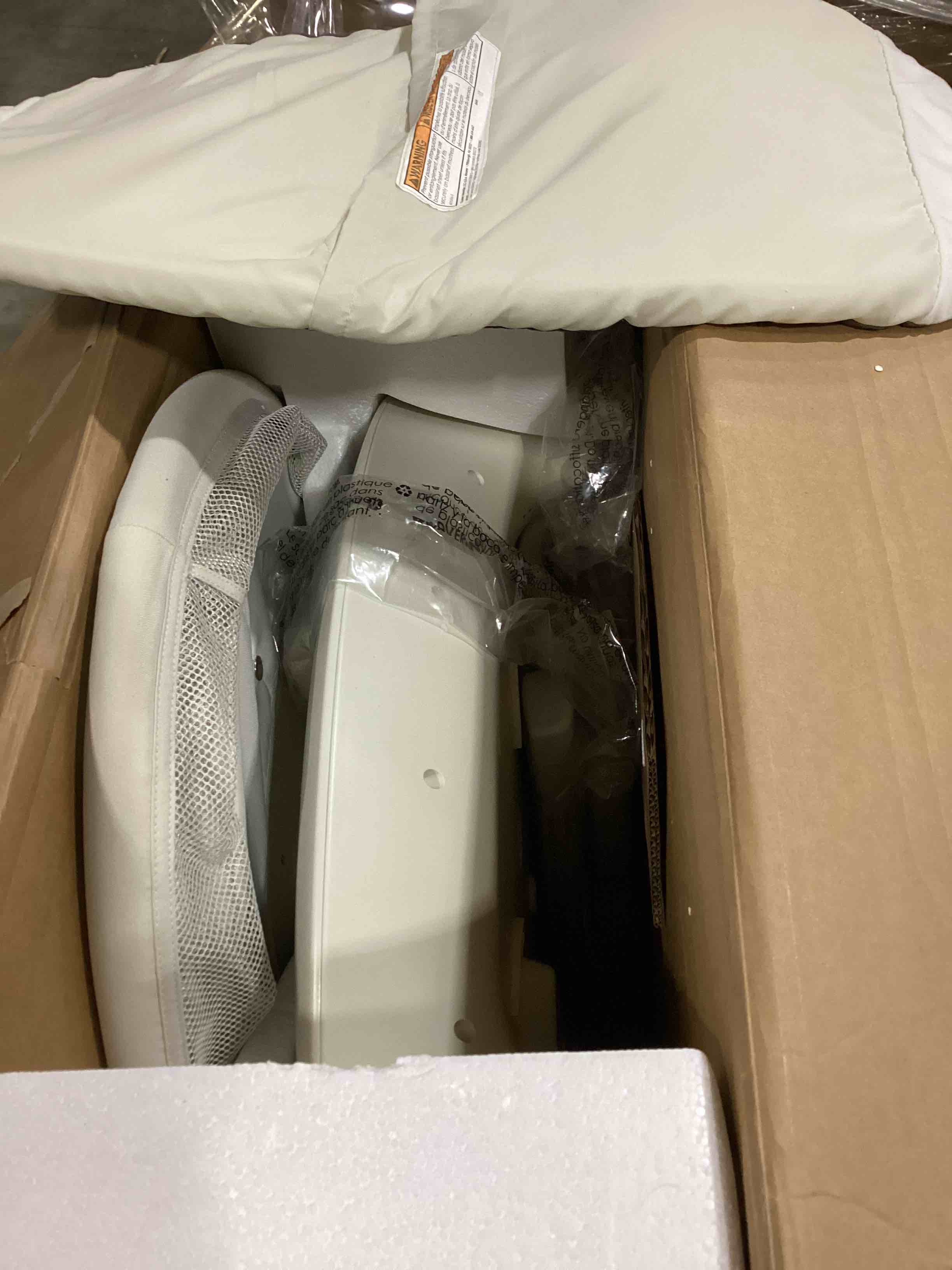 https://s3.amazonaws.com/lotting-images-prod/bidfta/RED5760459_1710443131257.jpeg