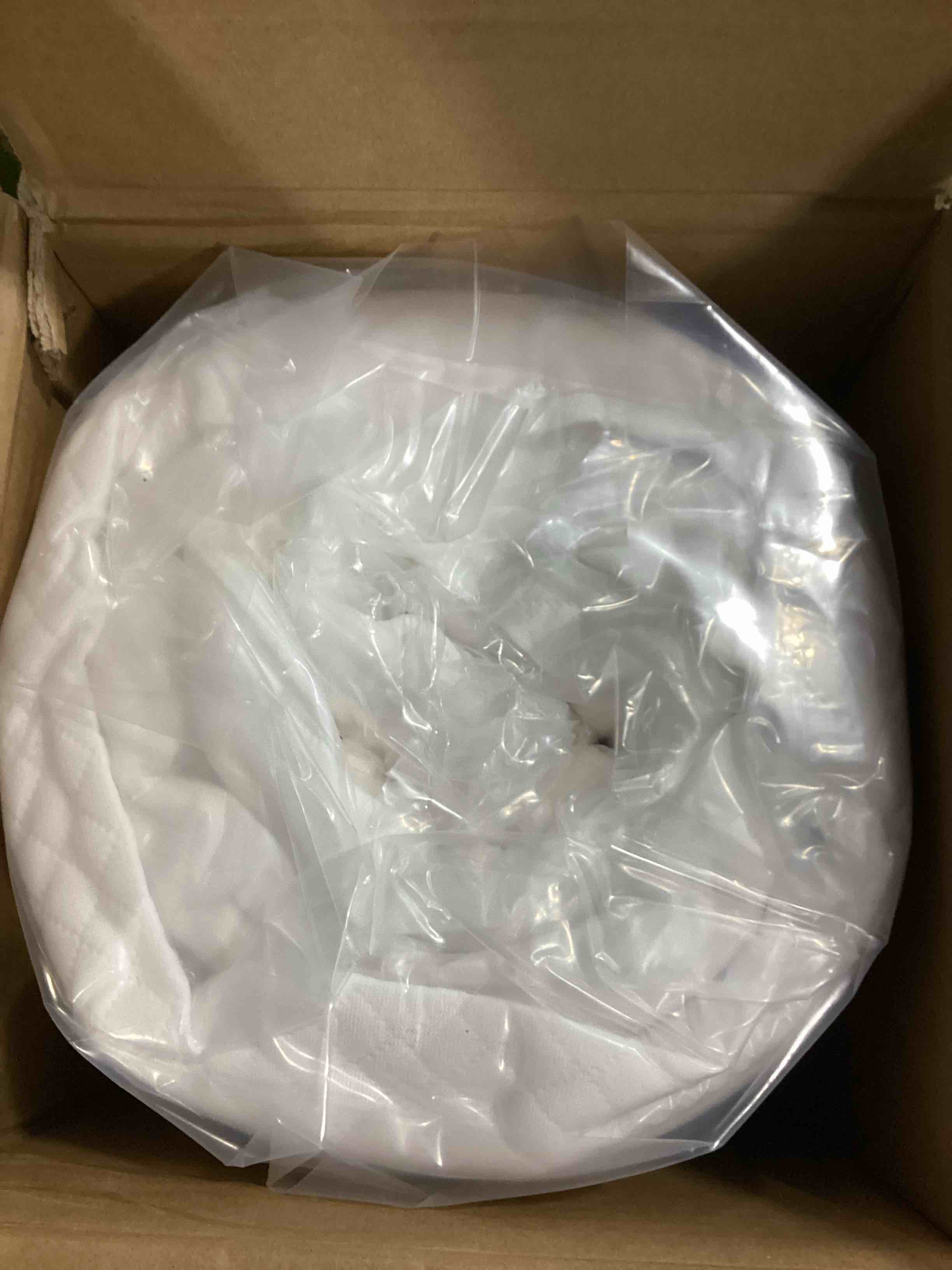 https://s3.amazonaws.com/lotting-images-prod/bidfta/RED5760468_1710502179050.jpeg