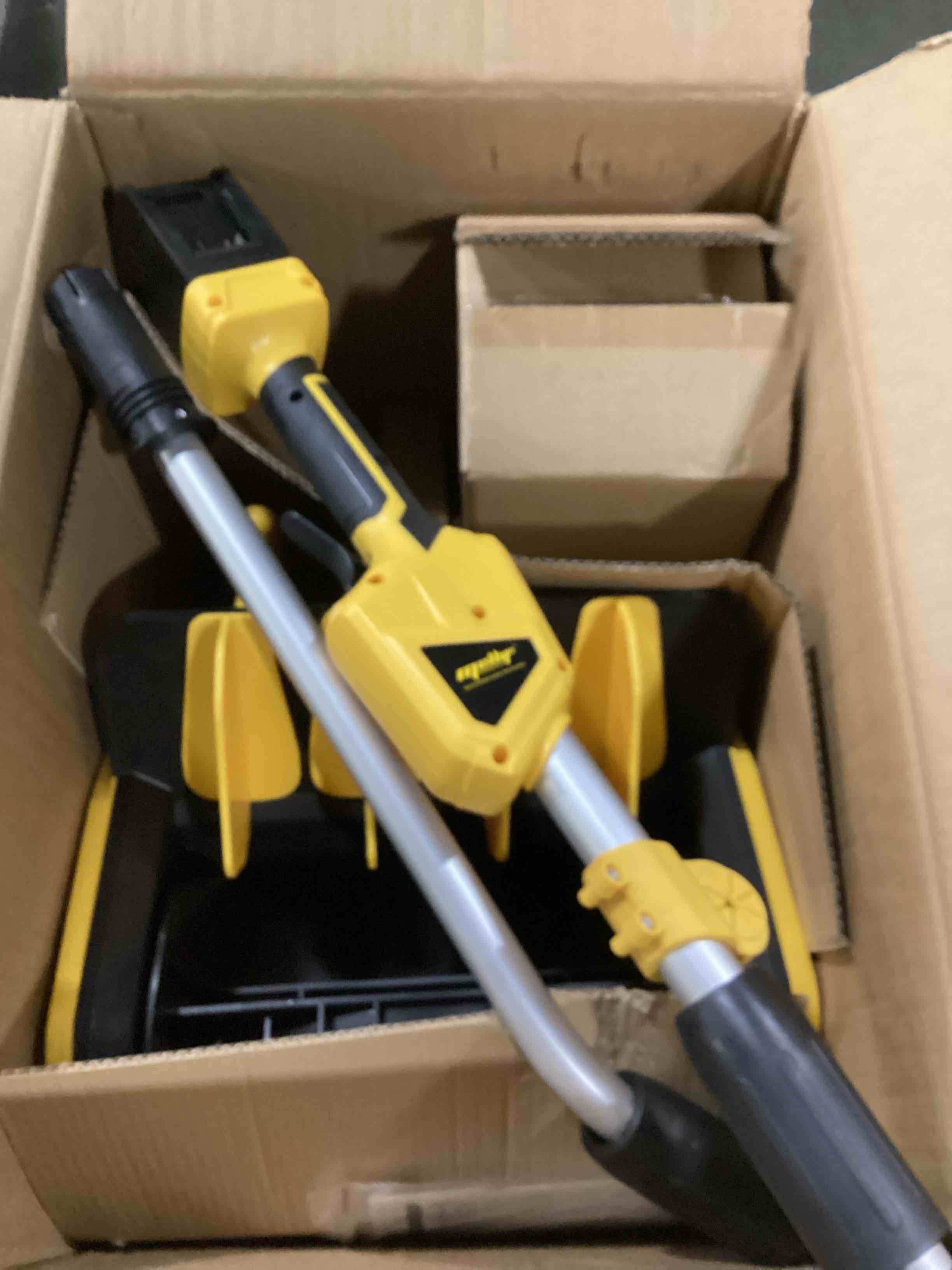 https://s3.amazonaws.com/lotting-images-prod/bidfta/RED5760472_1710503123712.jpeg