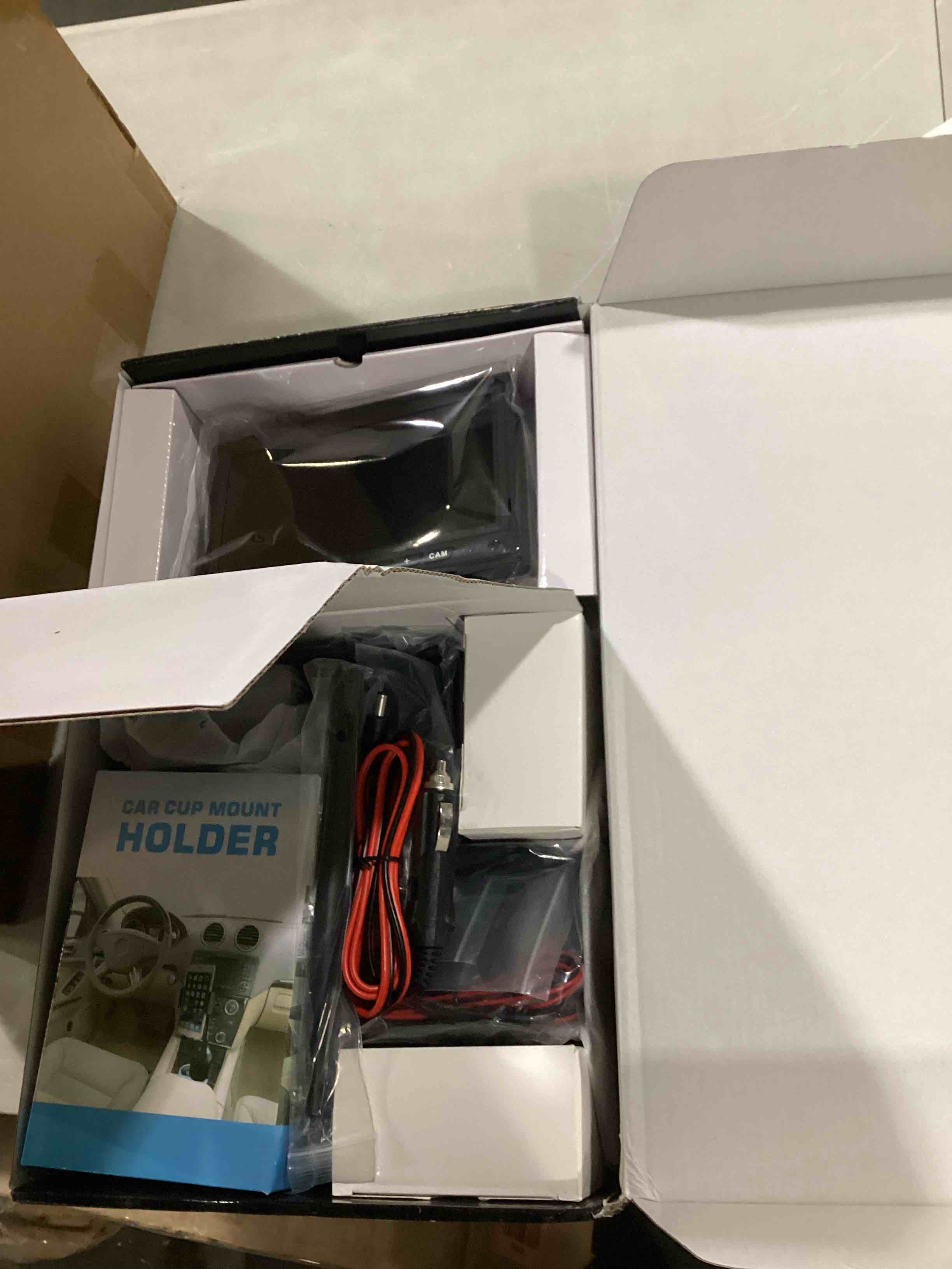 https://s3.amazonaws.com/lotting-images-prod/bidfta/RED5760543_1710521976260.jpeg