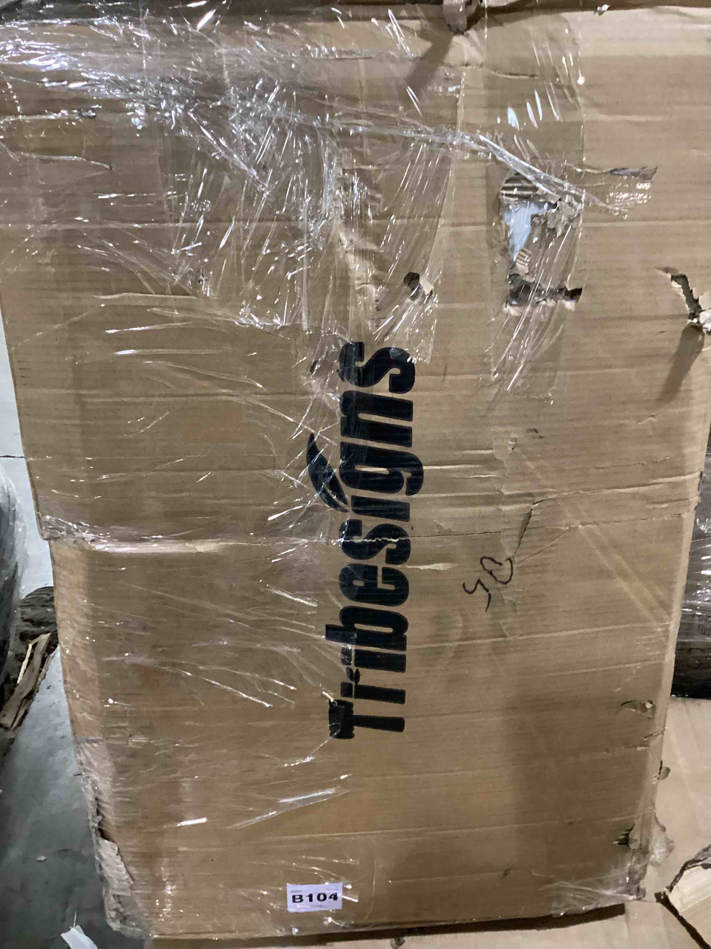 https://s3.amazonaws.com/lotting-images-prod/bidfta/RED5760698_1710861890829.jpeg