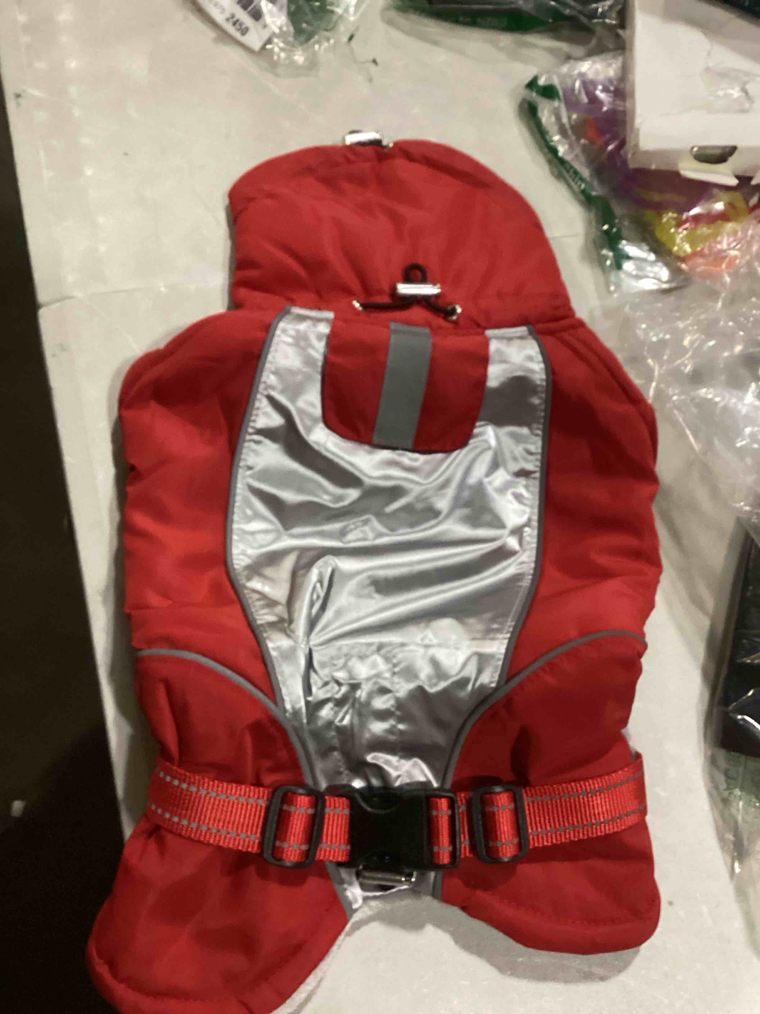 https://s3.amazonaws.com/lotting-images-prod/bidfta/RED5761726_1714070683882.jpeg