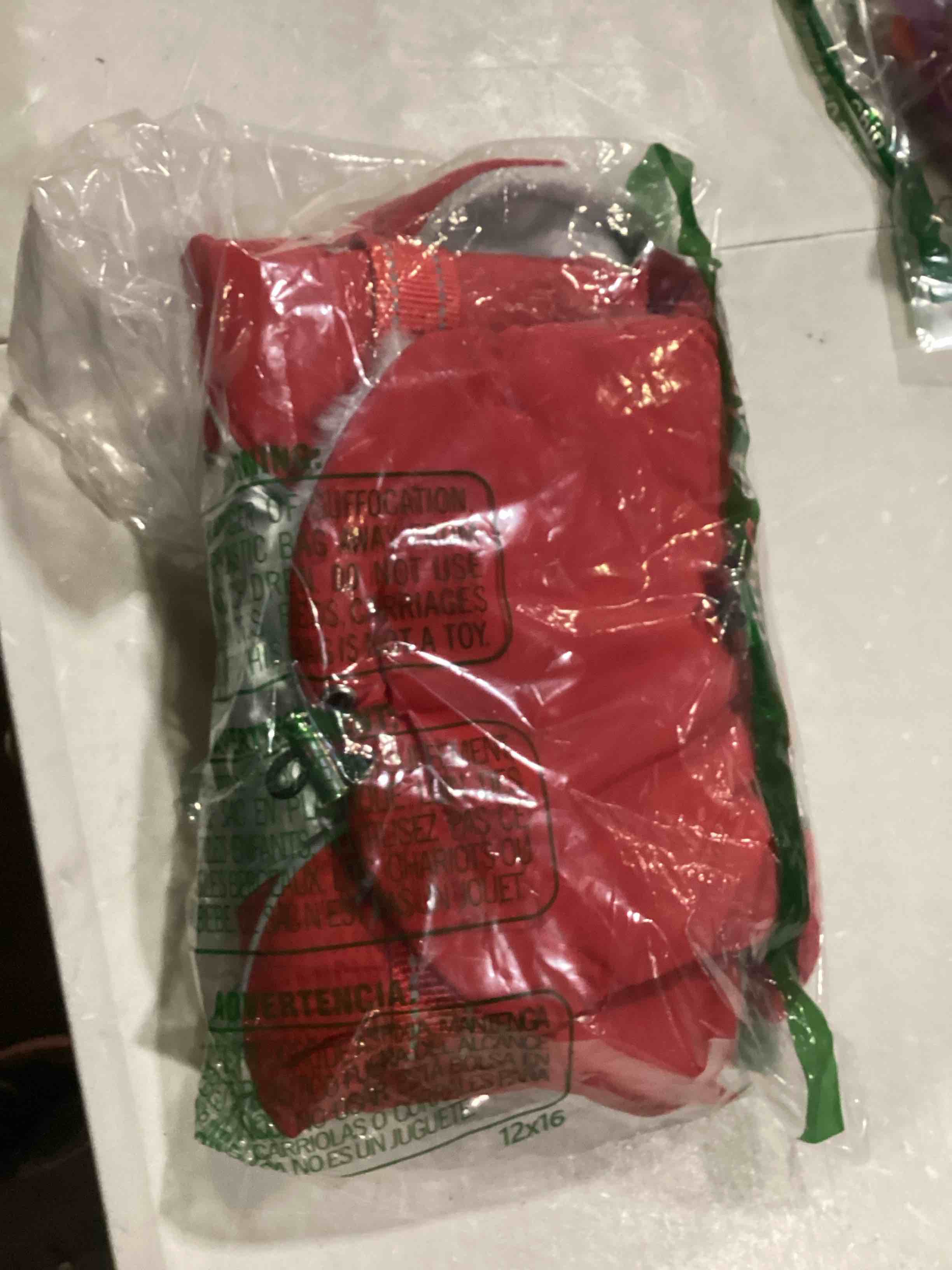 https://s3.amazonaws.com/lotting-images-prod/bidfta/RED5761726_1714070699265.jpeg