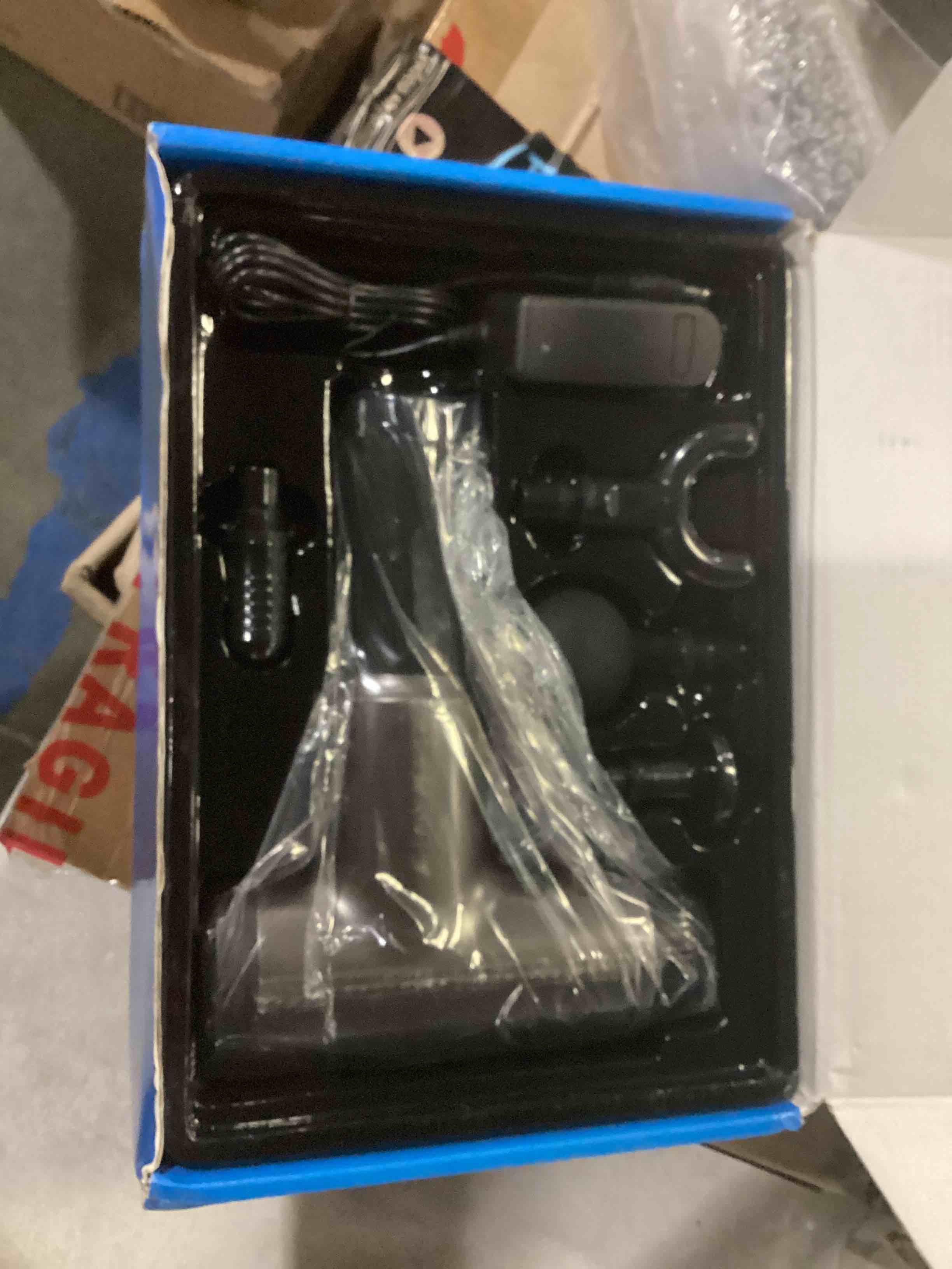 https://s3.amazonaws.com/lotting-images-prod/bidfta/RED5763082_1713797435623.jpeg