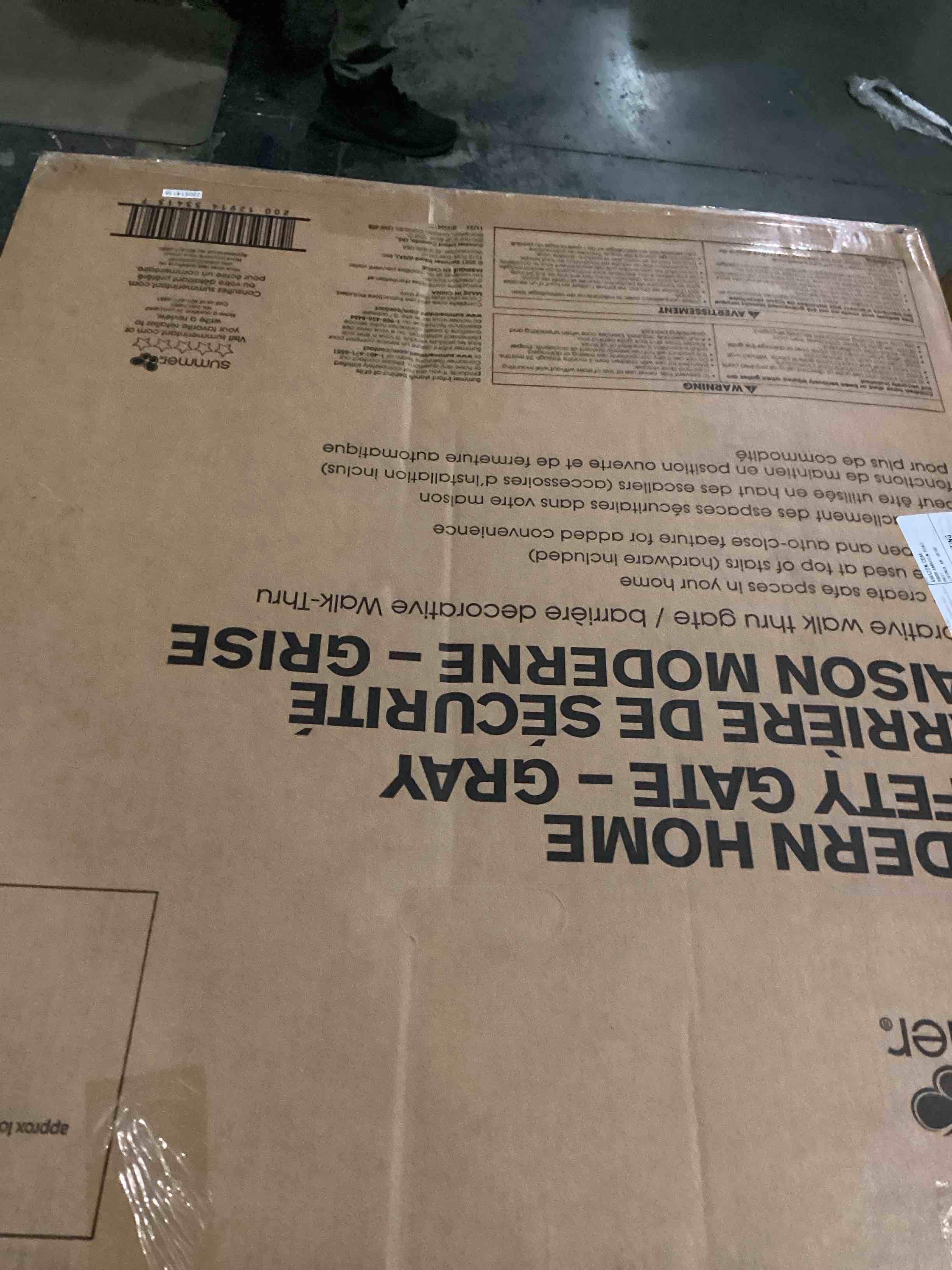 https://s3.amazonaws.com/lotting-images-prod/bidfta/RED5767236_1714484408357.jpeg