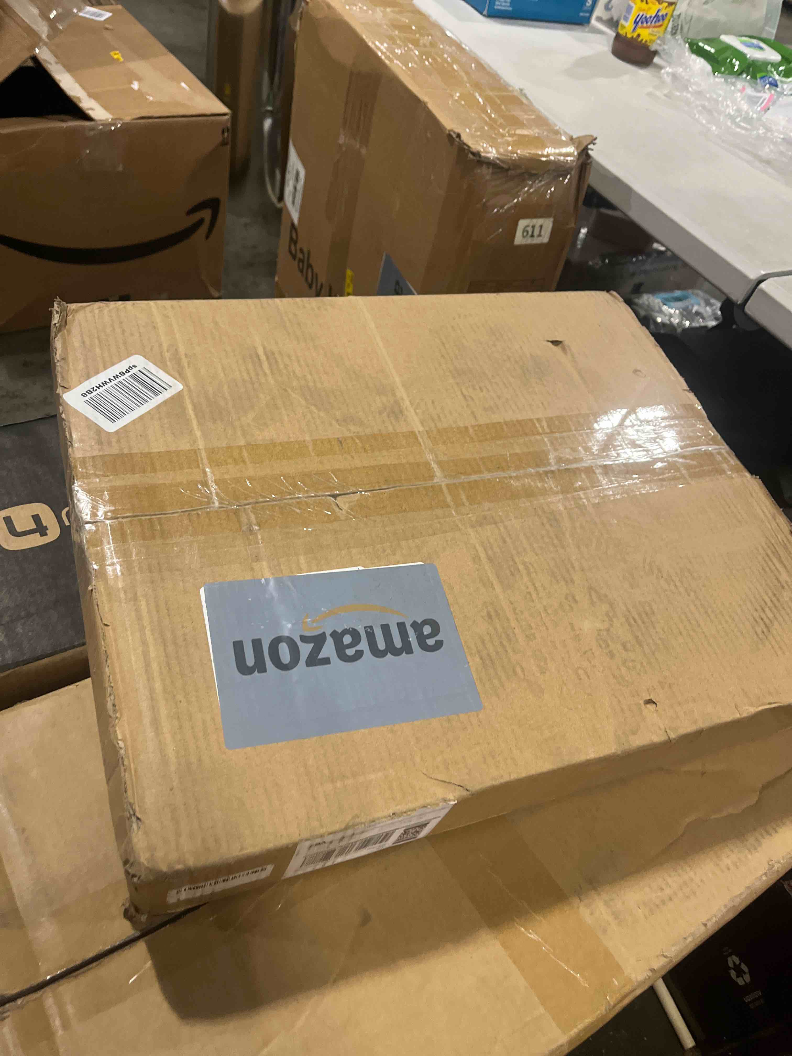 https://s3.amazonaws.com/lotting-images-prod/bidfta/RED5767458_1715022407953.jpeg