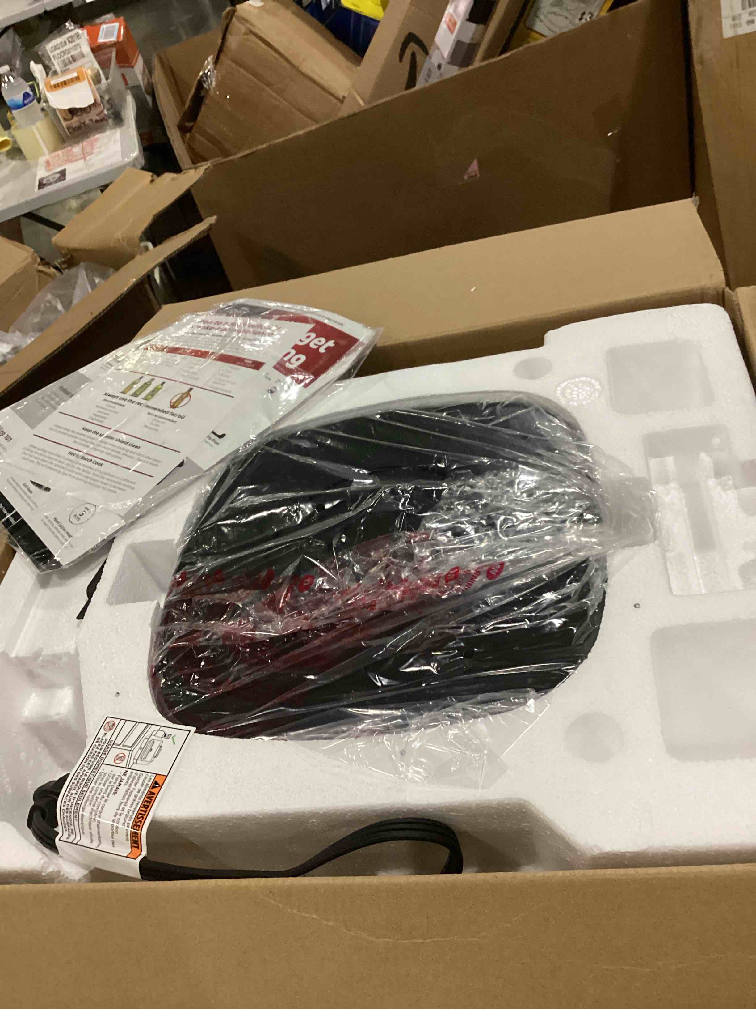 https://s3.amazonaws.com/lotting-images-prod/bidfta/RED5767656_1715944573229.jpeg