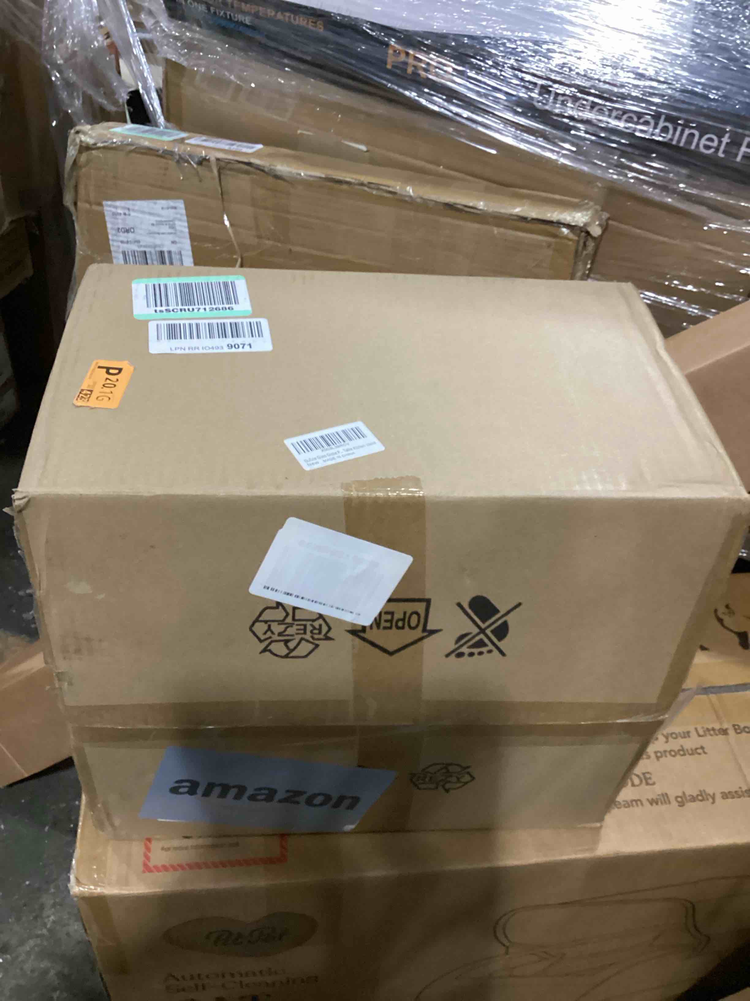 https://s3.amazonaws.com/lotting-images-prod/bidfta/RED5767691_1715952178392.jpeg