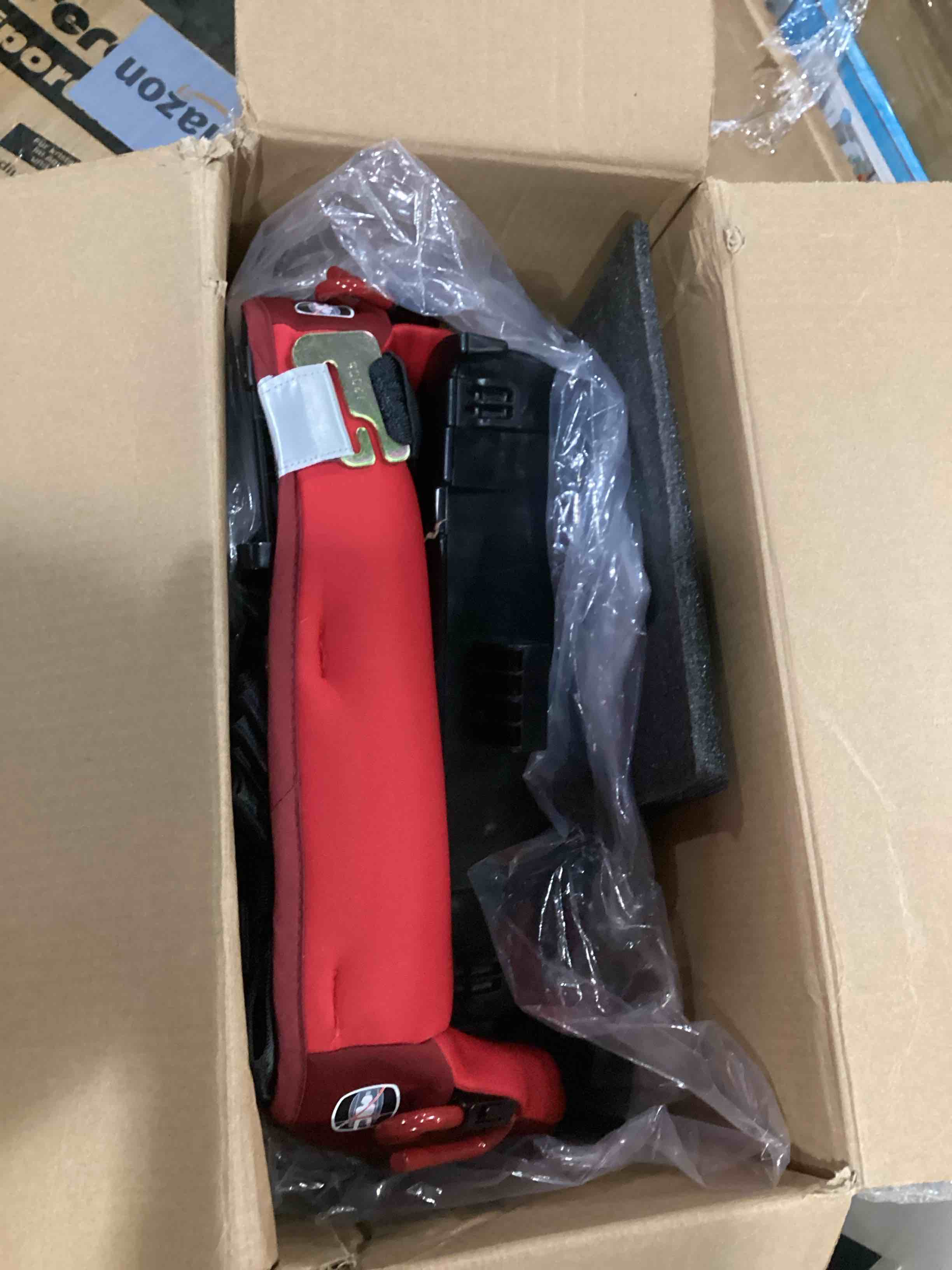 https://s3.amazonaws.com/lotting-images-prod/bidfta/RED5767906_1716555668692.jpeg
