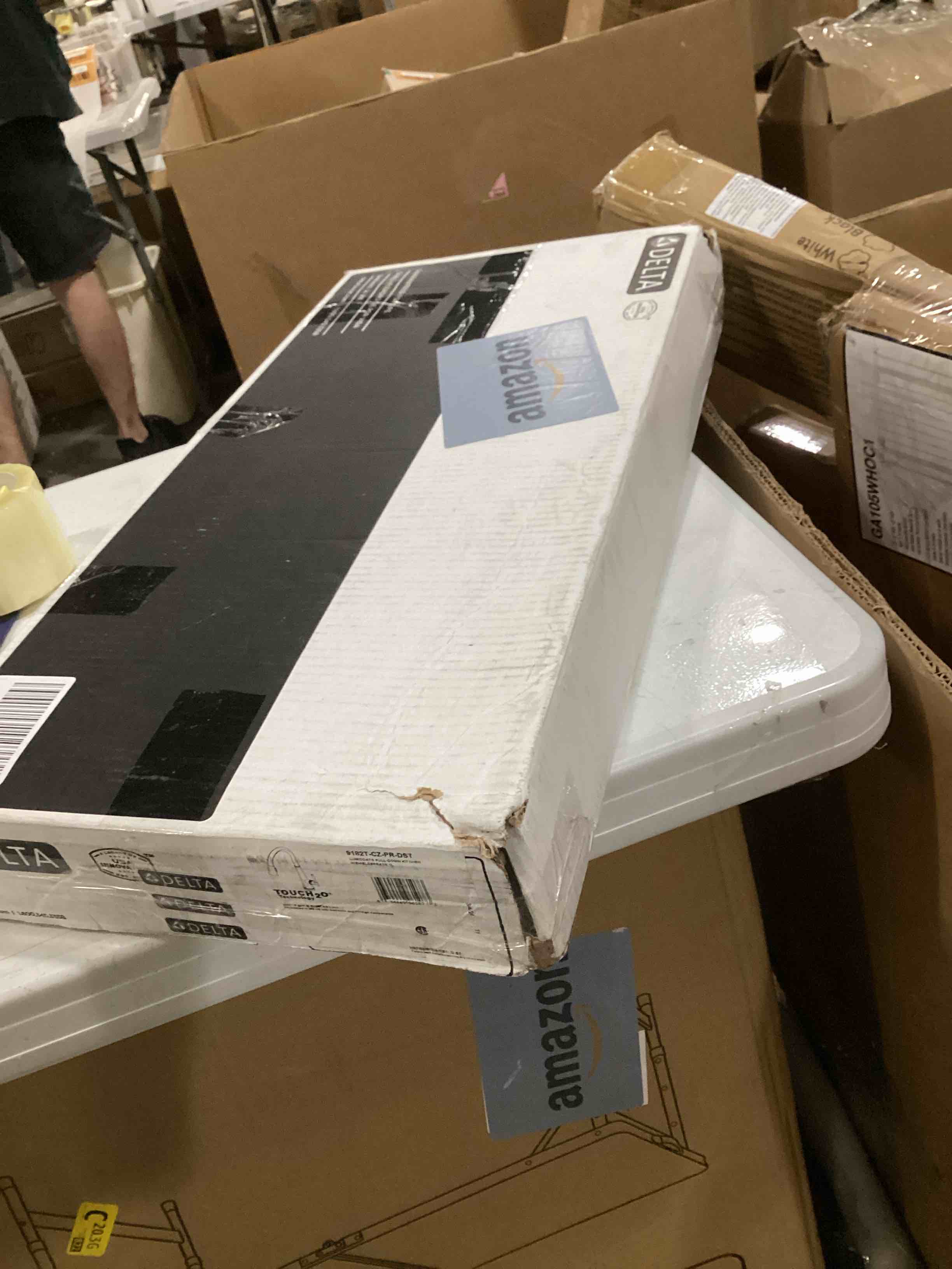 https://s3.amazonaws.com/lotting-images-prod/bidfta/RED5767923_1716562636990.jpeg