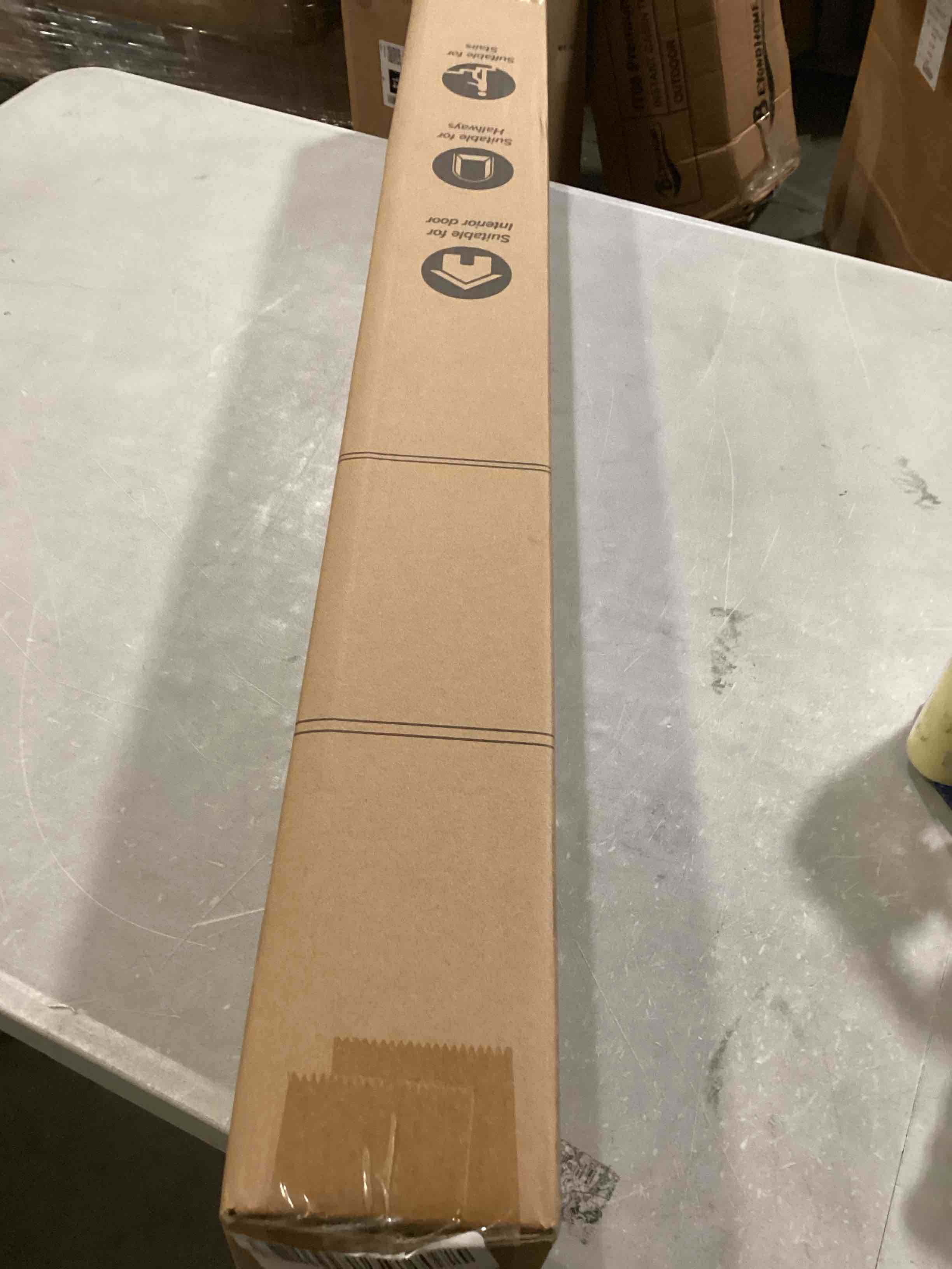 https://s3.amazonaws.com/lotting-images-prod/bidfta/RED5768886_1719841839442.jpeg