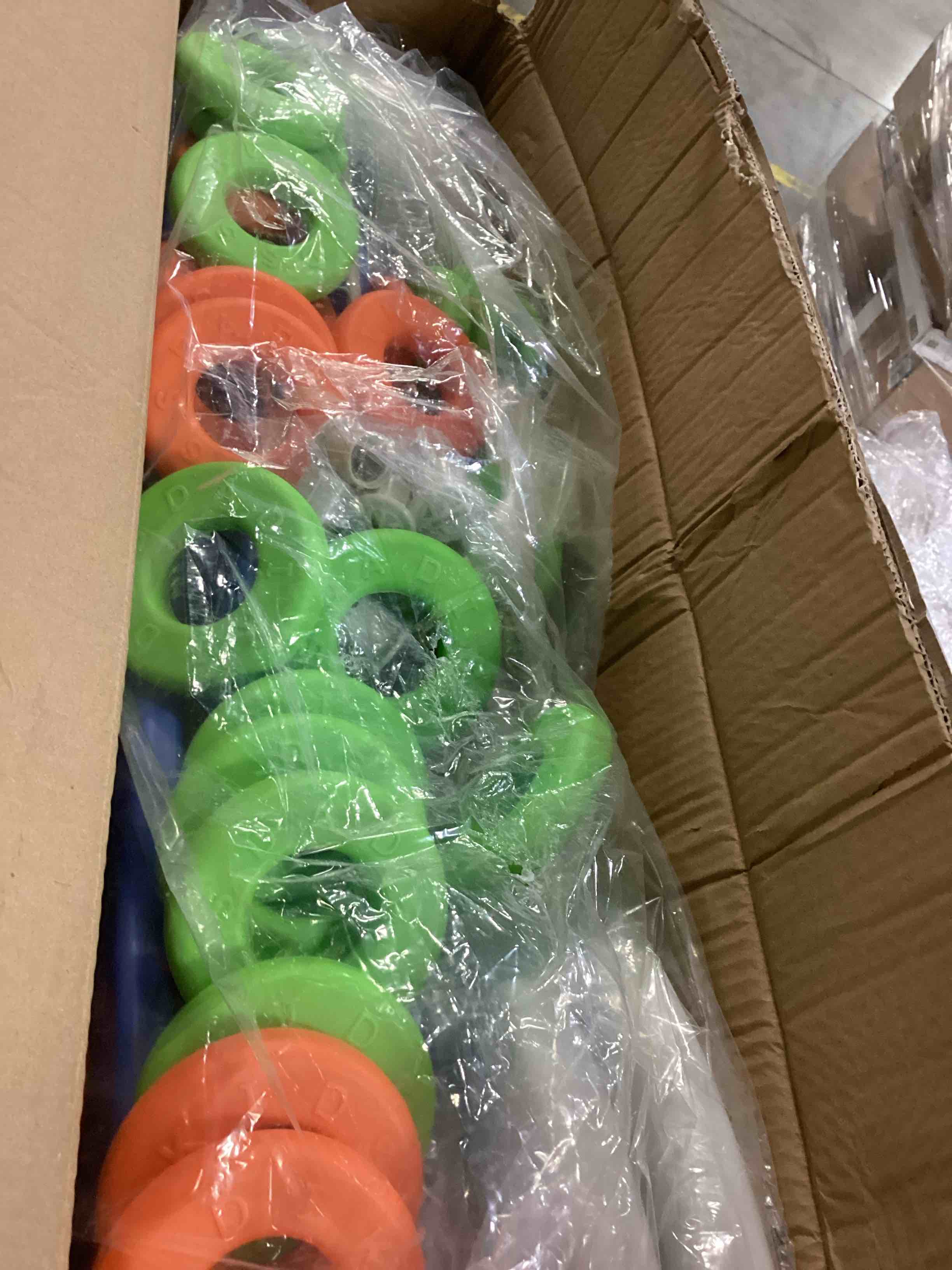 https://s3.amazonaws.com/lotting-images-prod/bidfta/RED5768967_1719856396359.jpeg