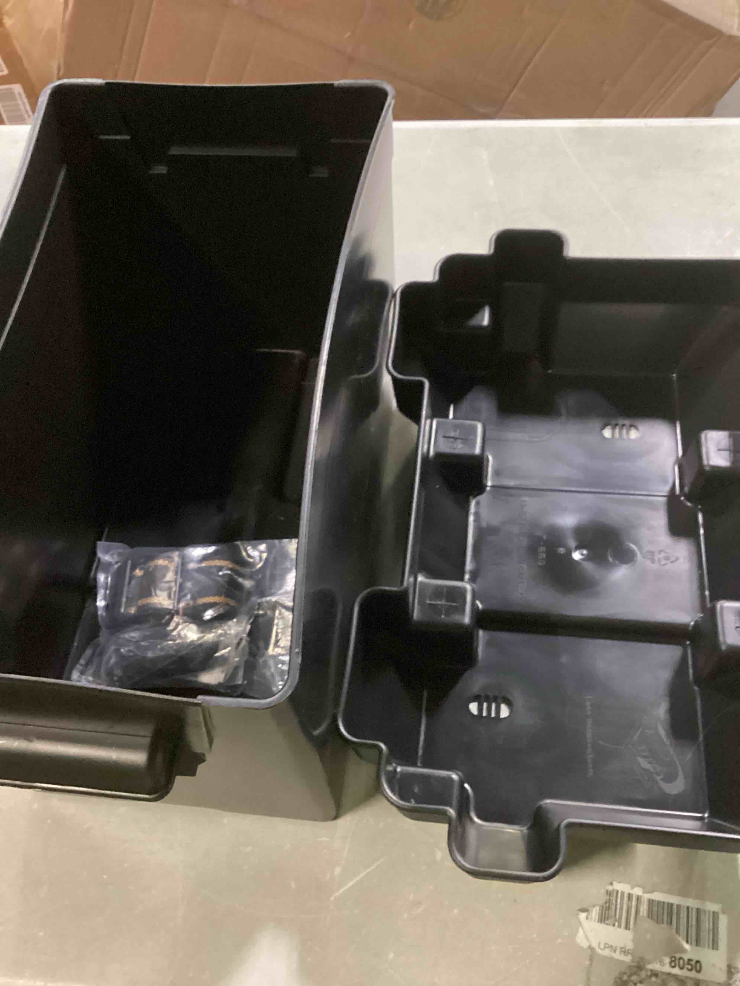 Attwood HeavyDuty AcidResistant Power Guard Series 27 Vented Marine