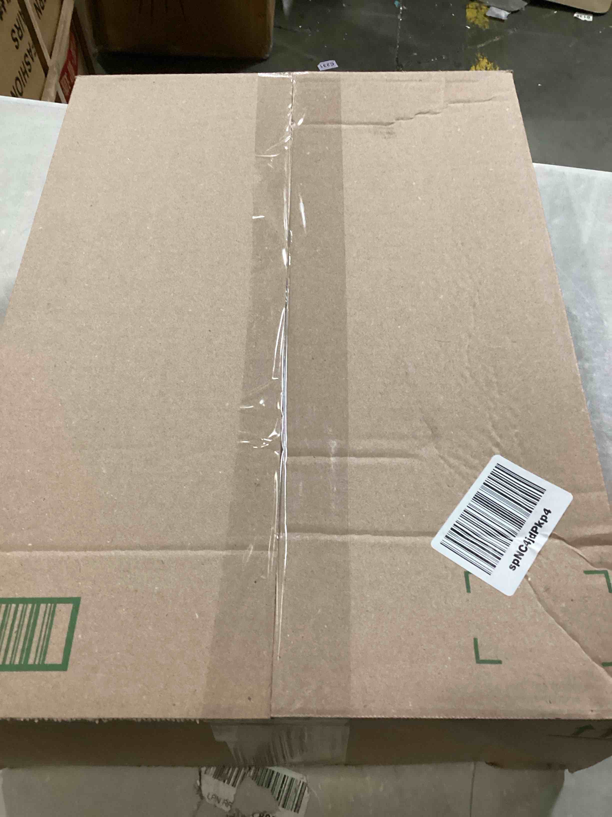 https://s3.amazonaws.com/lotting-images-prod/bidfta/RED5769382_1720526114303.jpeg