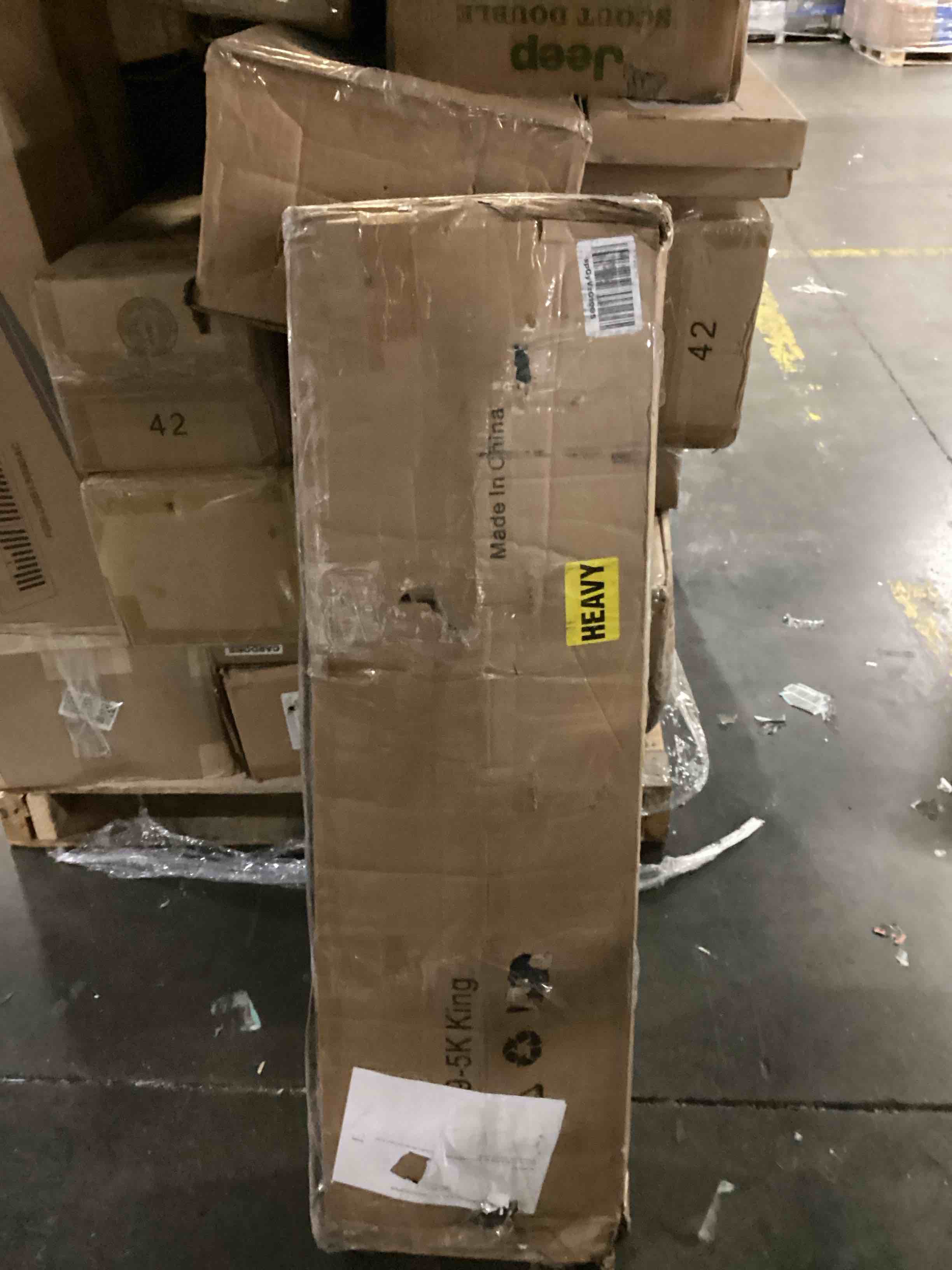 https://s3.amazonaws.com/lotting-images-prod/bidfta/RED5770519_1720005328989.jpeg