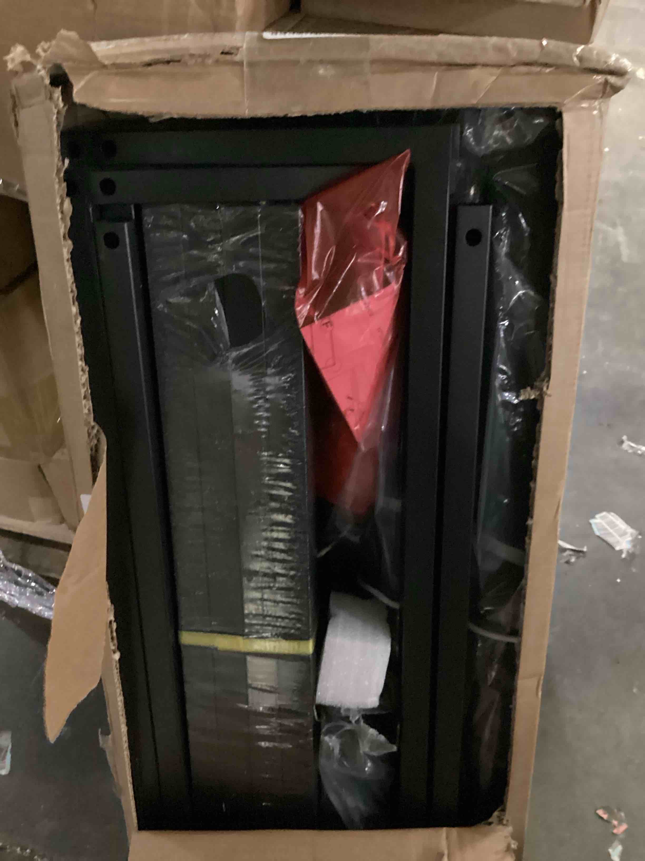 https://s3.amazonaws.com/lotting-images-prod/bidfta/RED5770519_1720005359160.jpeg