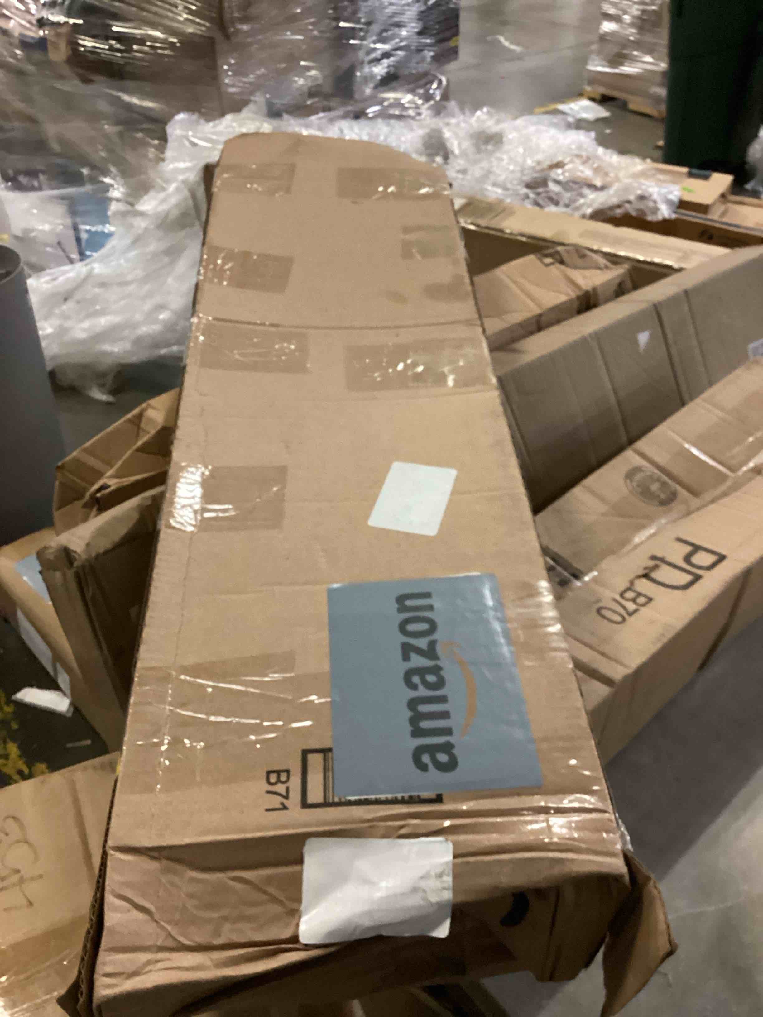 https://s3.amazonaws.com/lotting-images-prod/bidfta/RED5770629_1720026094025.jpeg