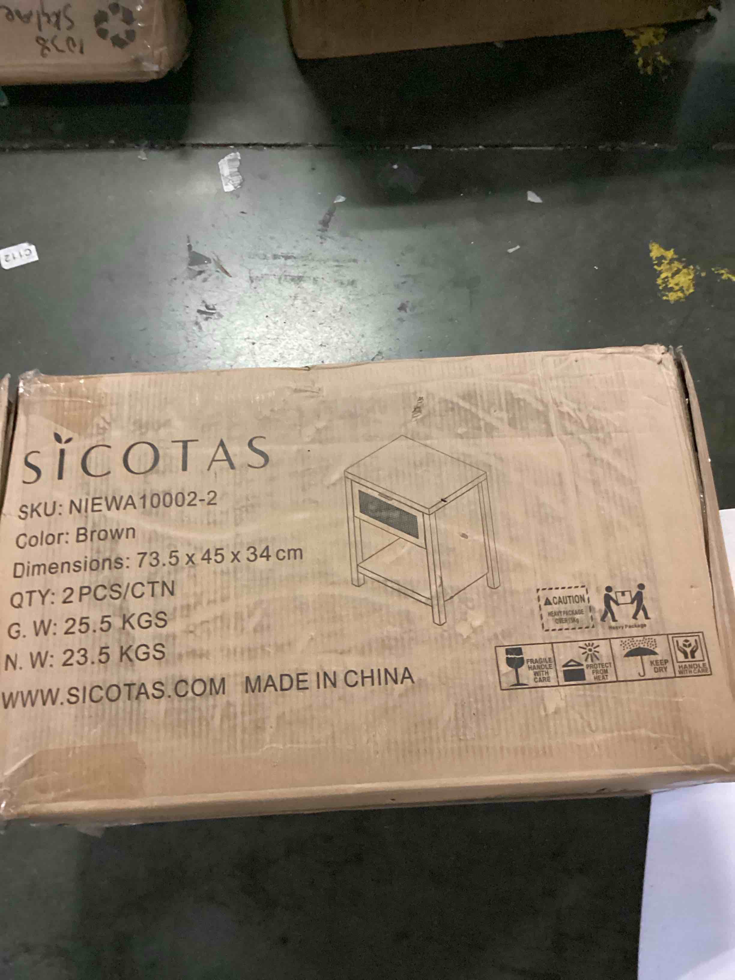 https://s3.amazonaws.com/lotting-images-prod/bidfta/RED5770879_1720525258302.jpeg